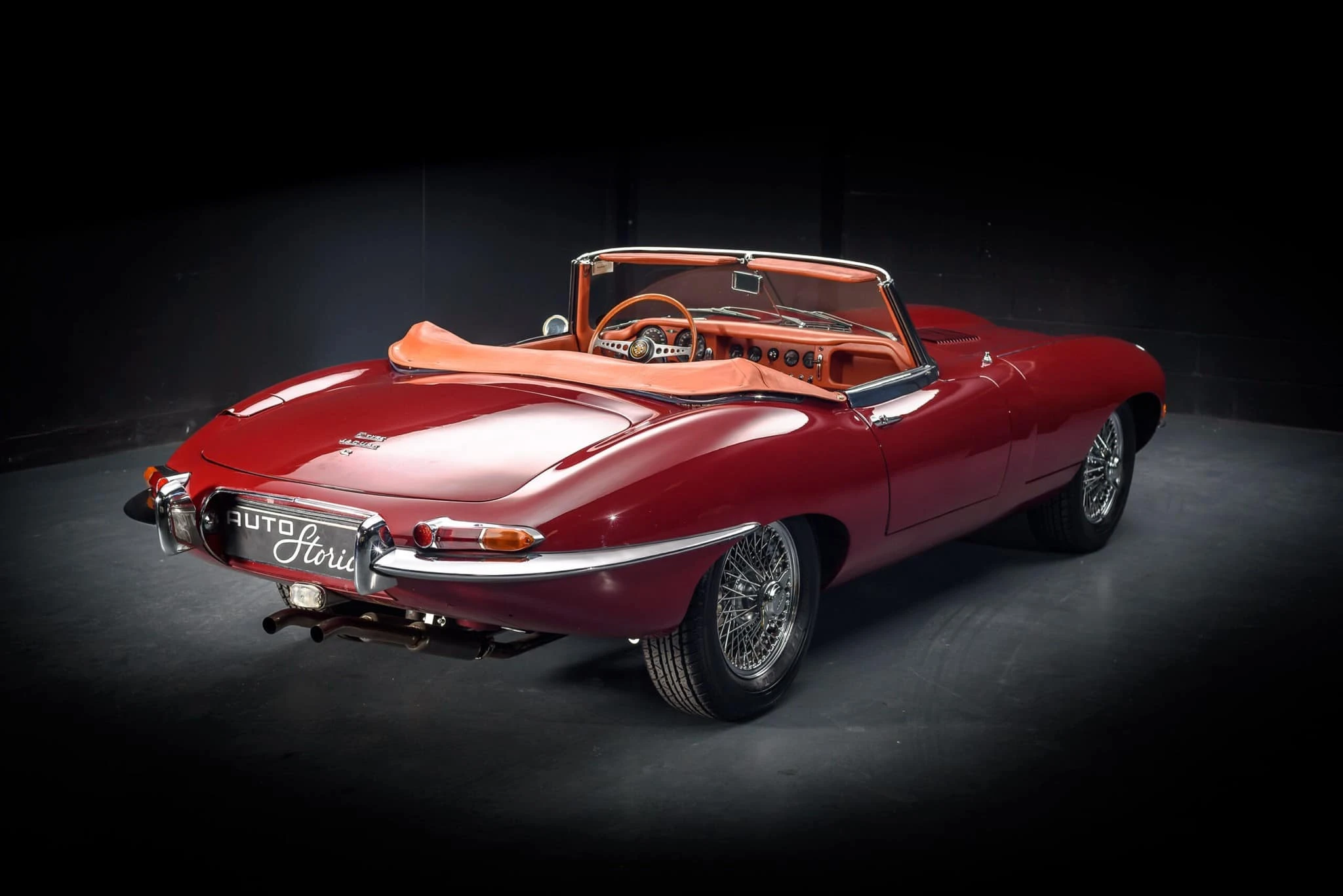 Jaguar-Type-E_burgundy_1