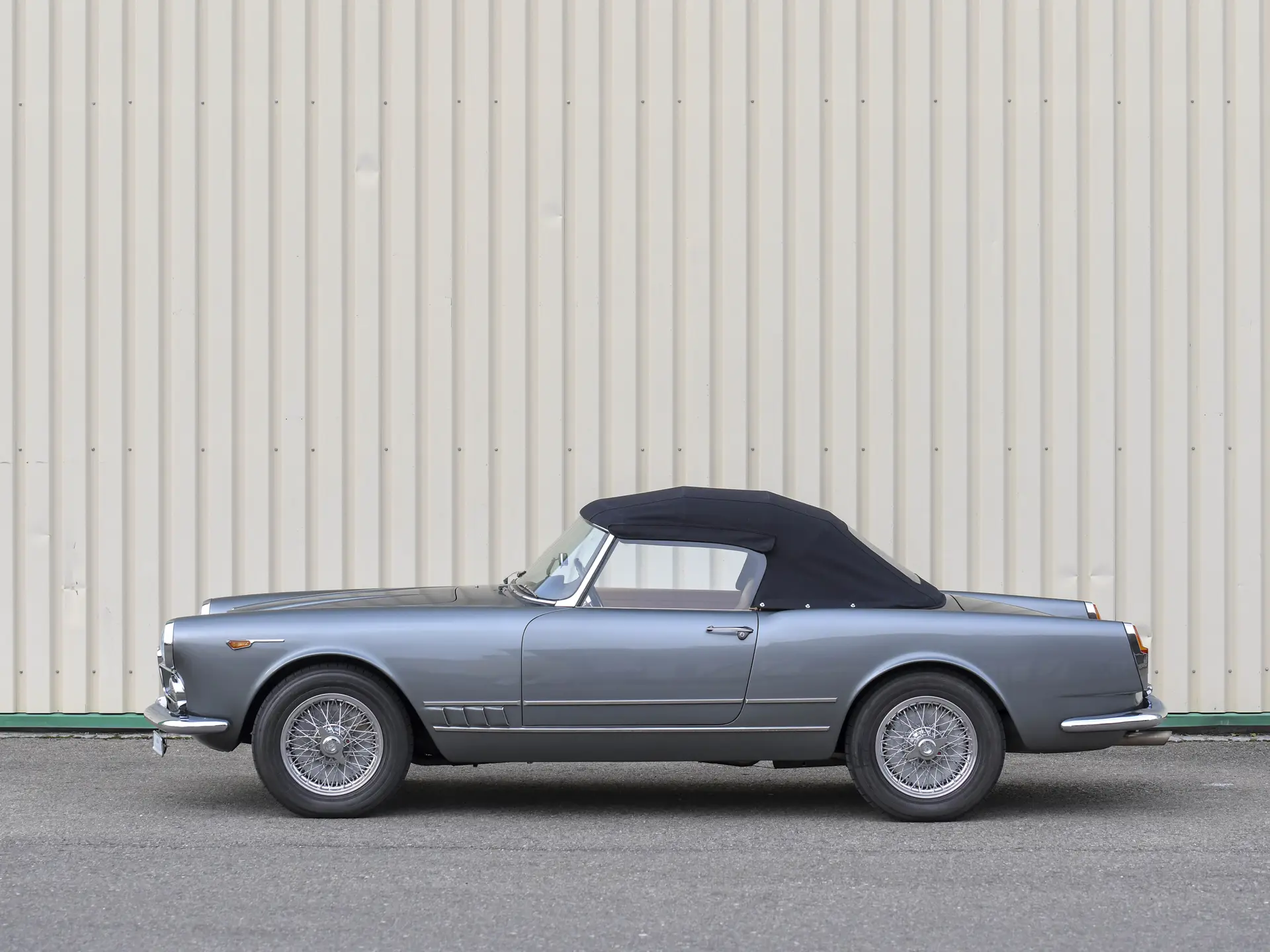 Alfa Romeo 2000 Spider (Touring) - 1960 - 03