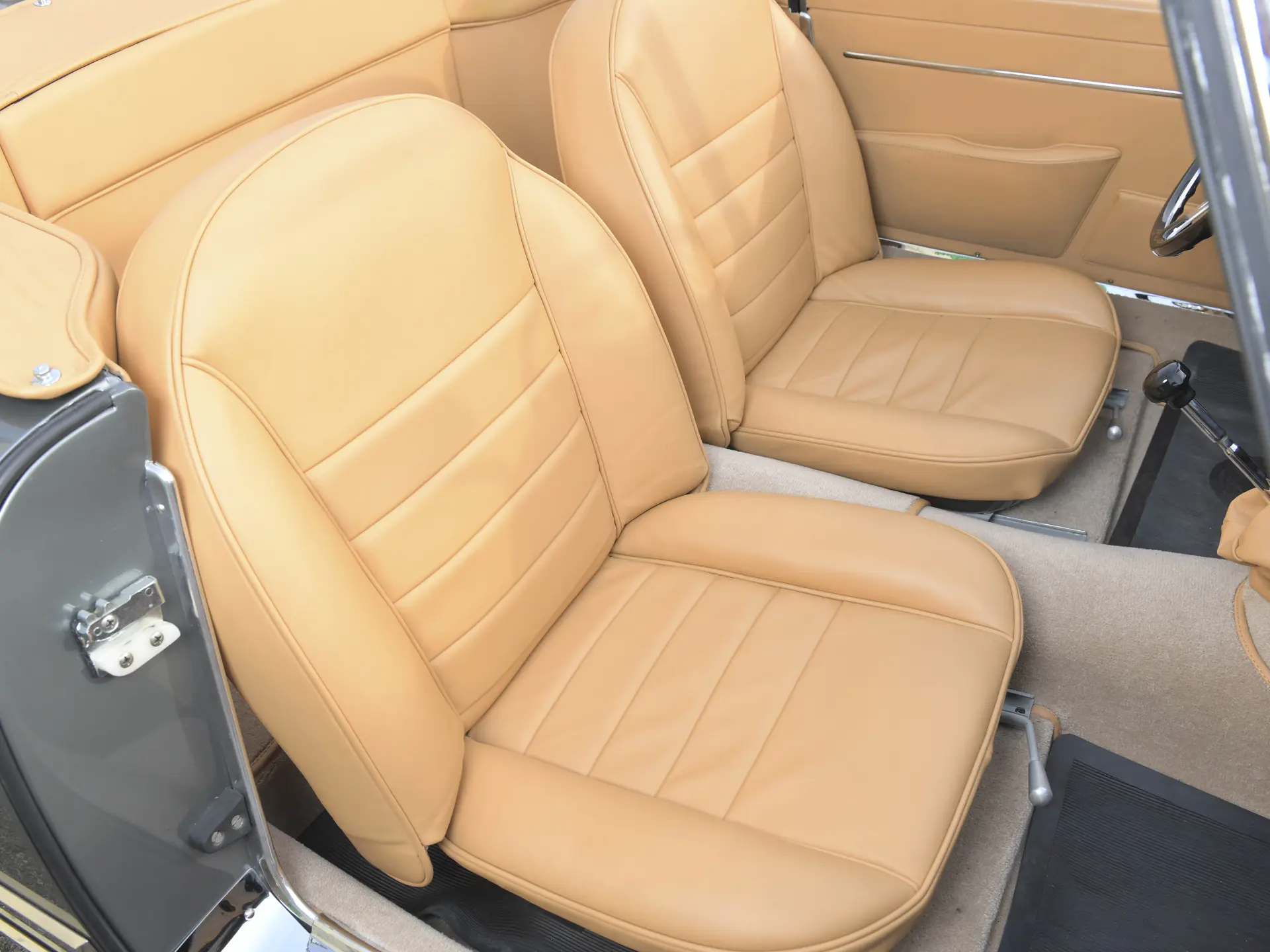 Alfa Romeo 2000 Spider (Touring) - 1960 - 12