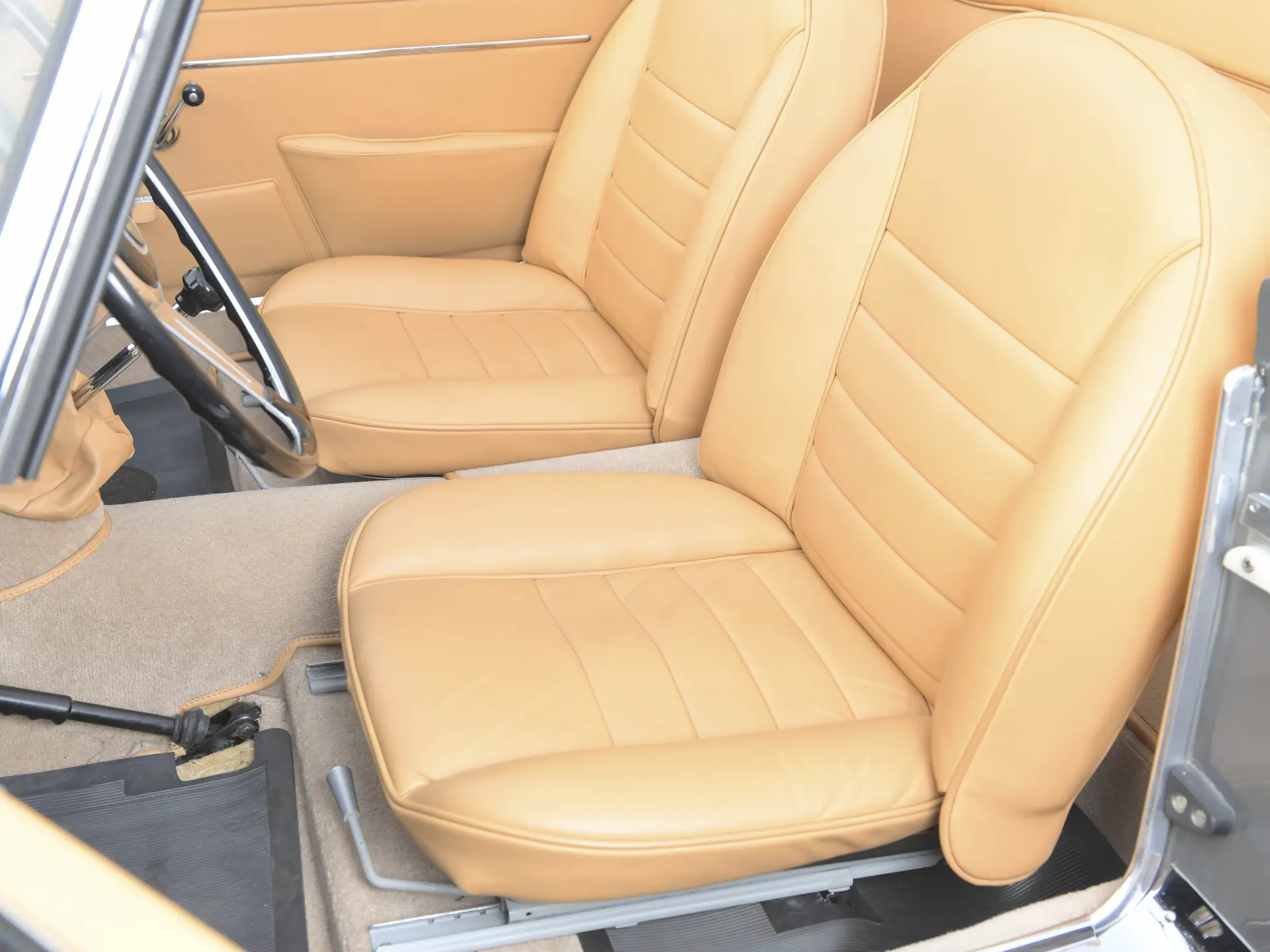 Alfa Romeo 2000 Spider (Touring) - 1960 - 13