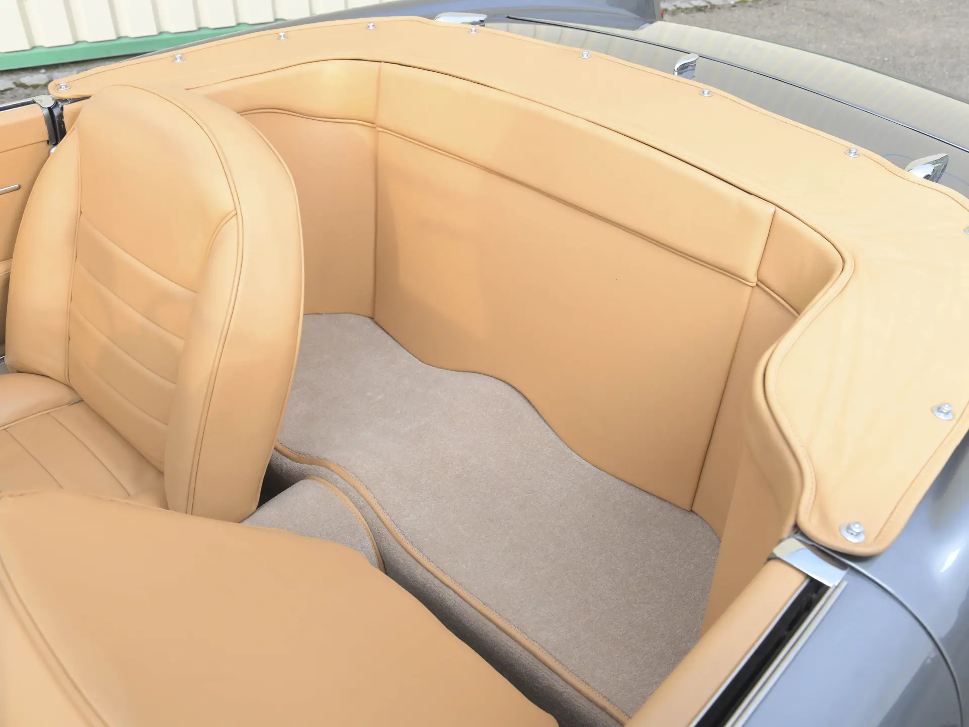 Alfa Romeo 2000 Spider (Touring) - 1960 - 14