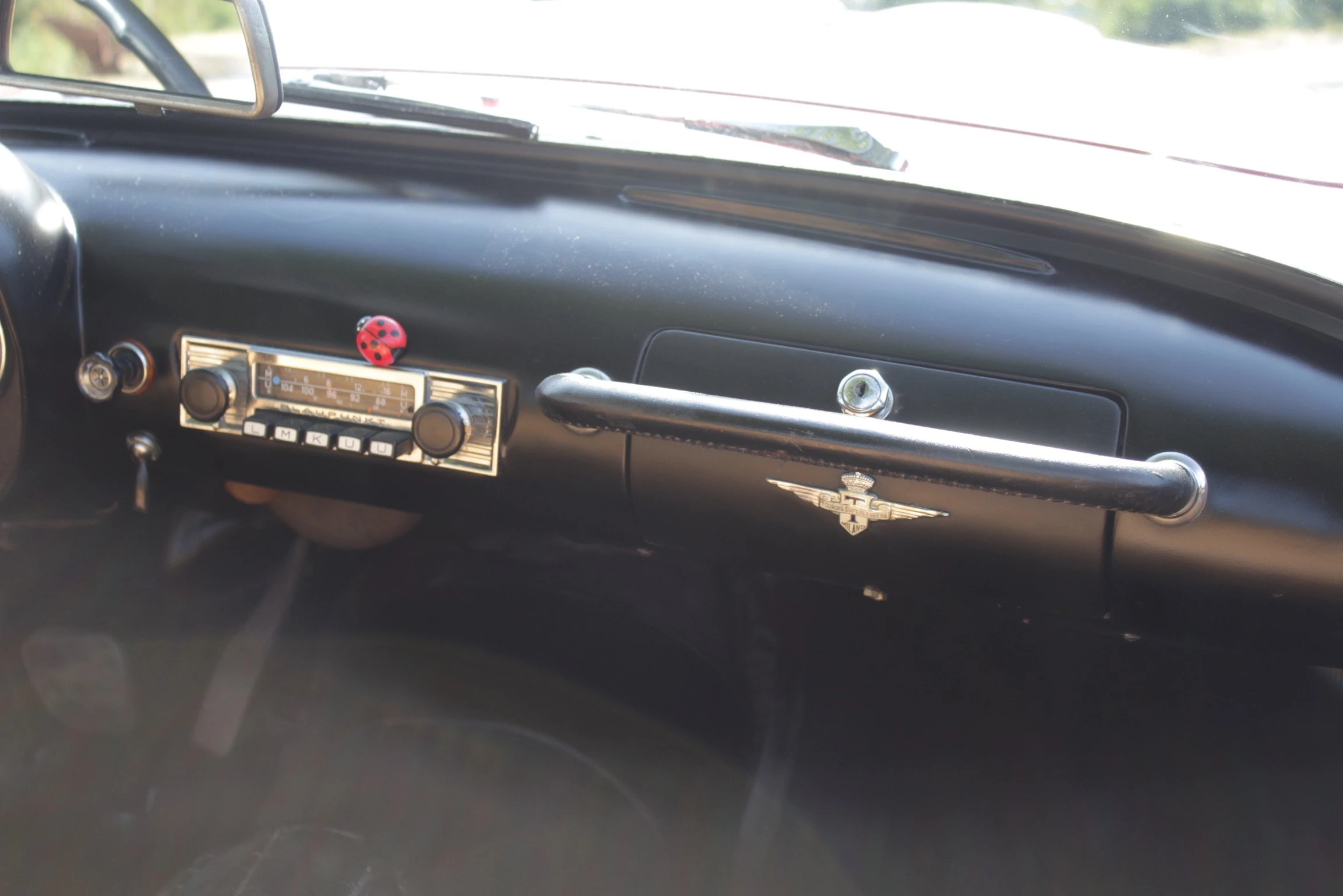 Alfa_Romeo_2000_Spider_11