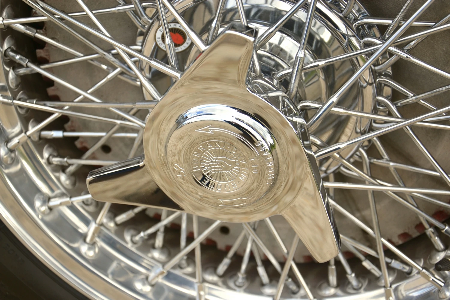 Alfa_Romeo_2000_Spider_36