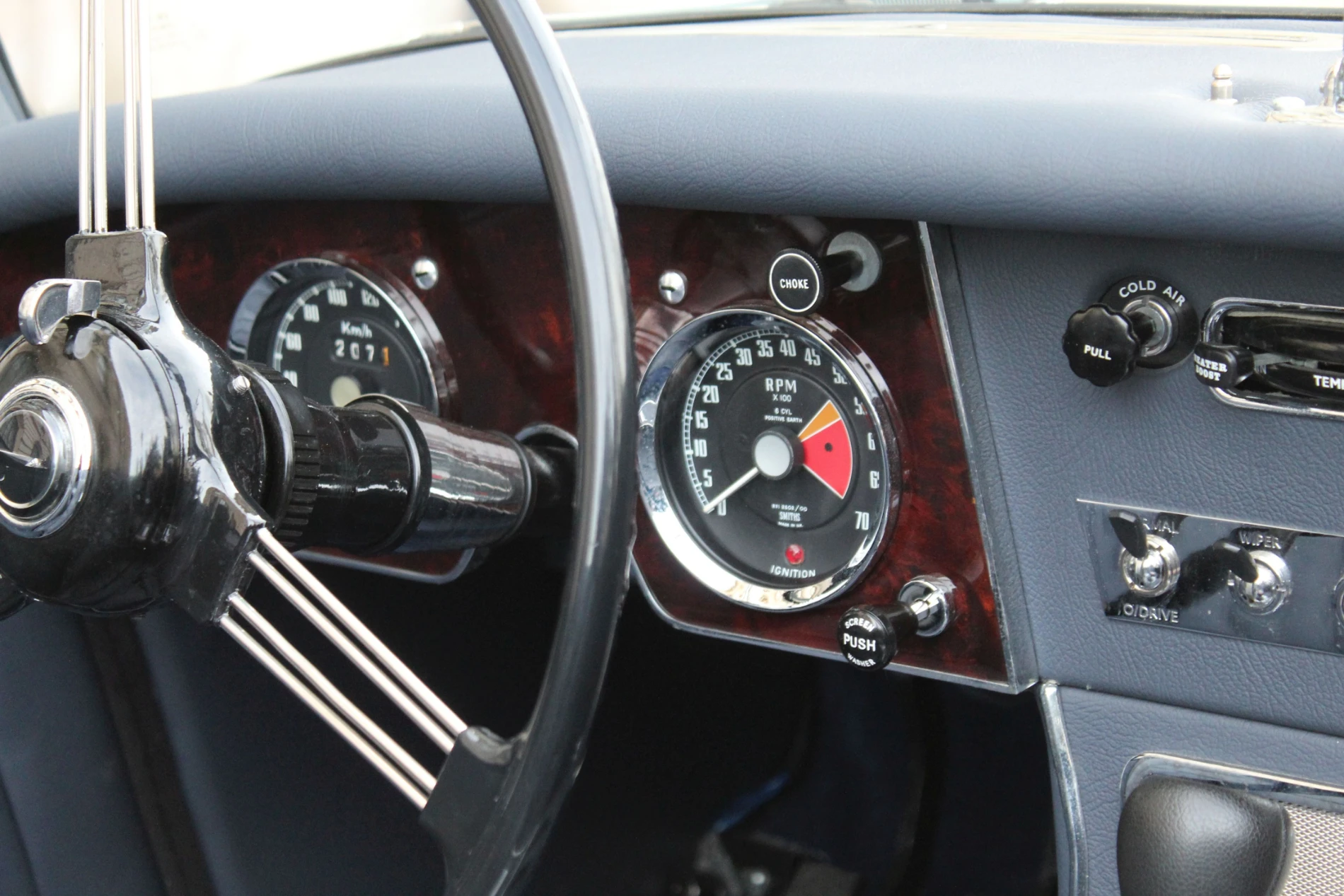 Austin-Healey-3000-MKIII_11