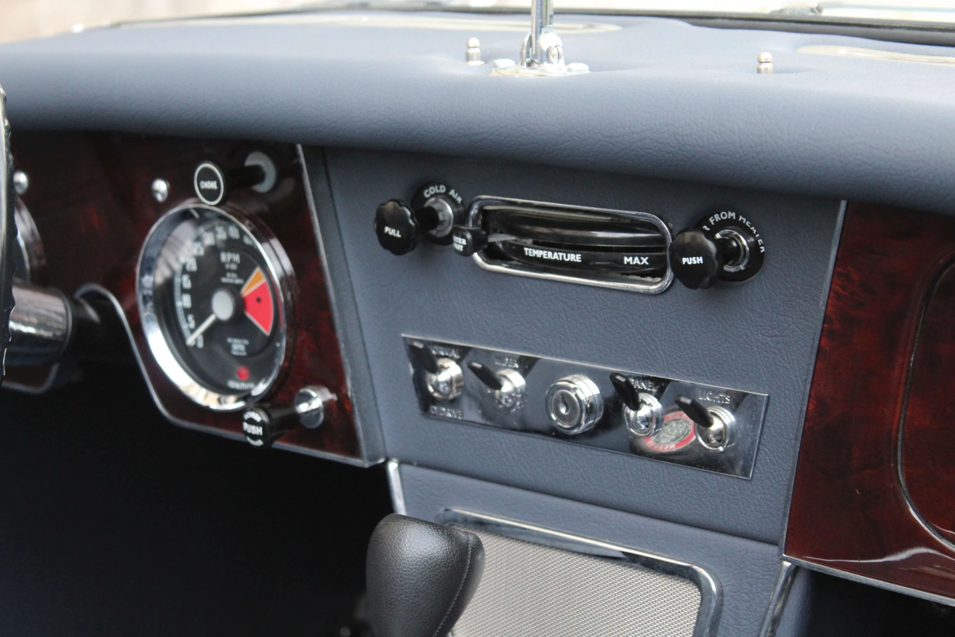 Austin-Healey-3000-MKIII_12