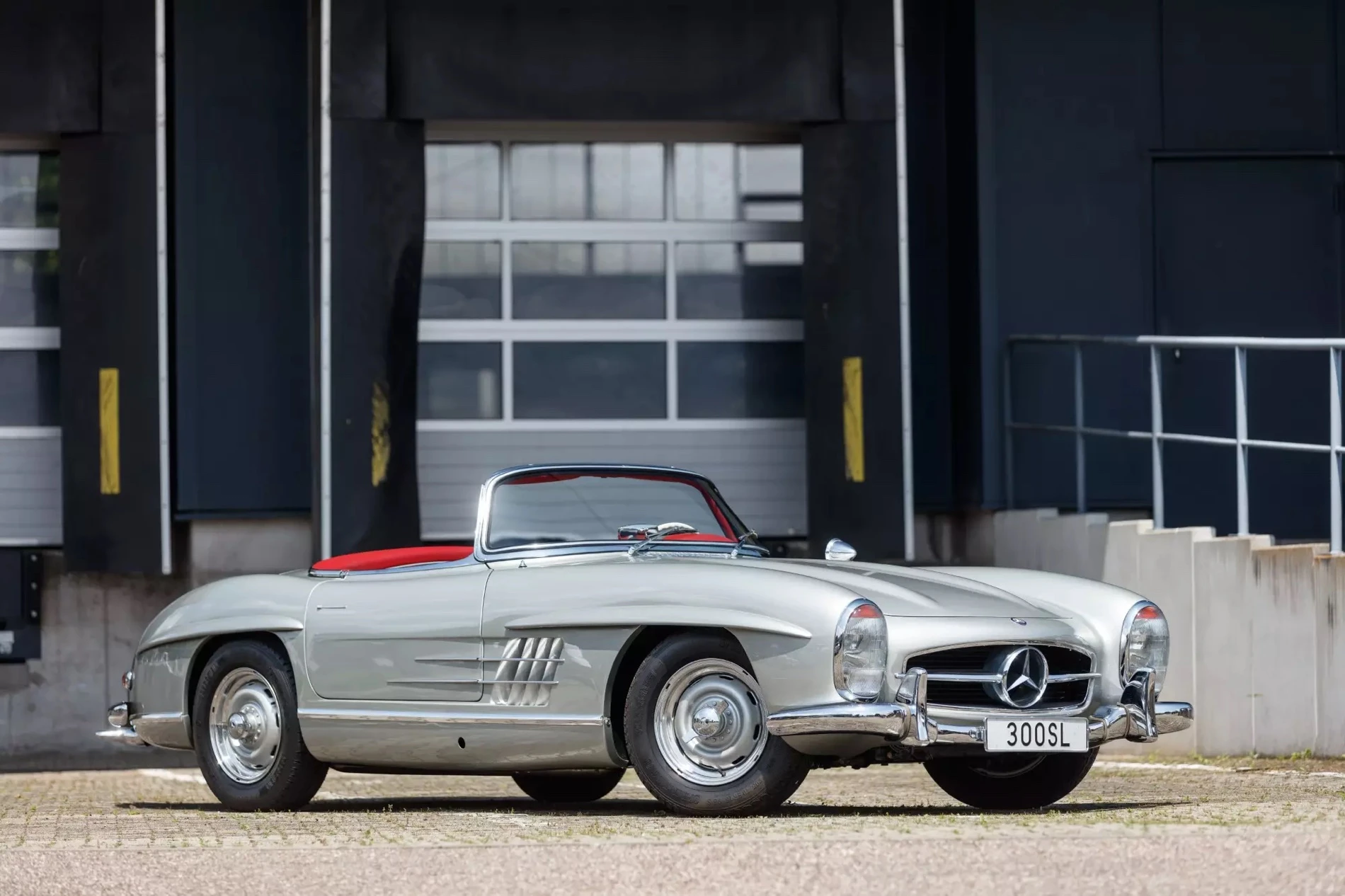 Mercedes-Benz-300SL-Raodster_00