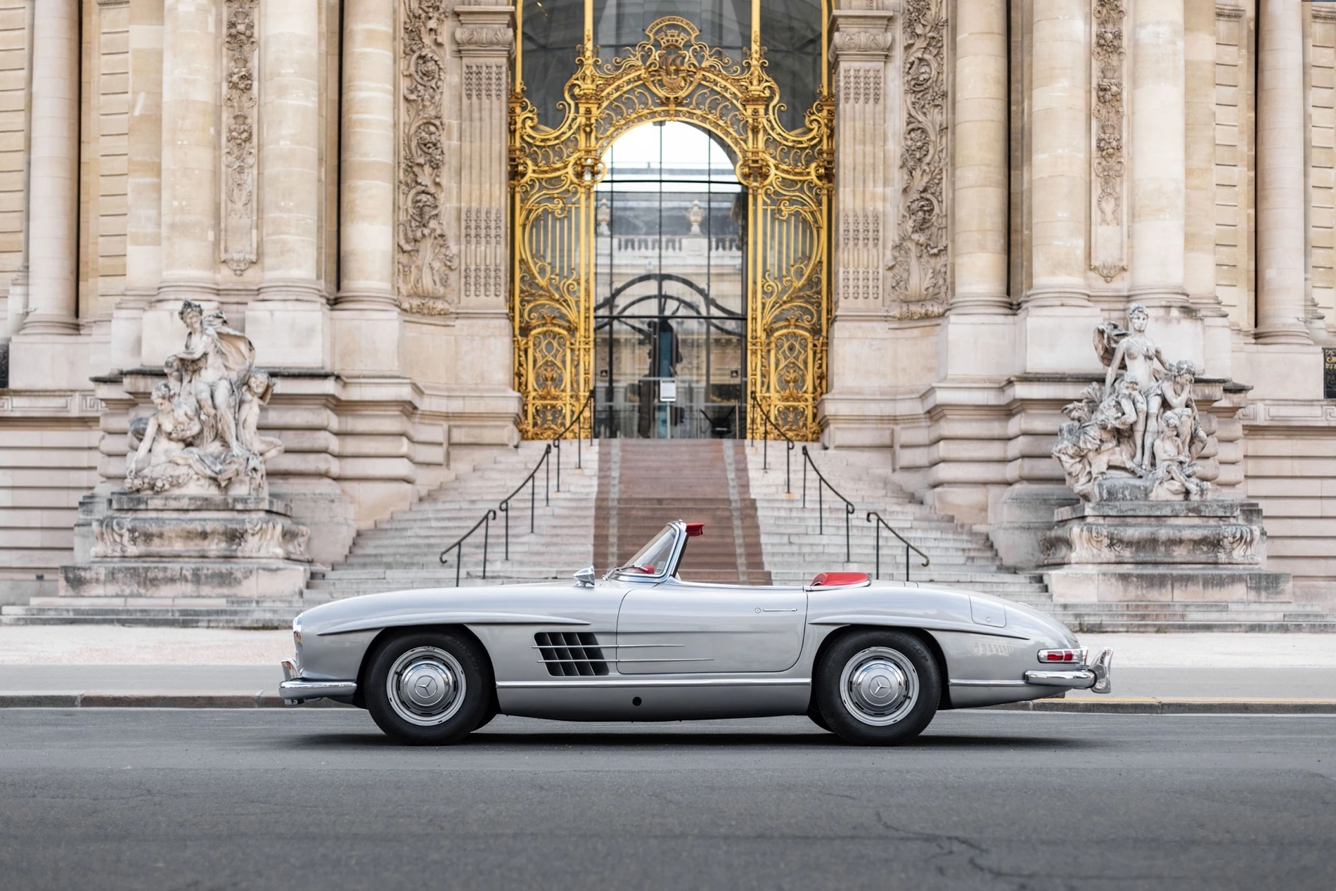 Mercedes-Benz-300SL-Raodster_1