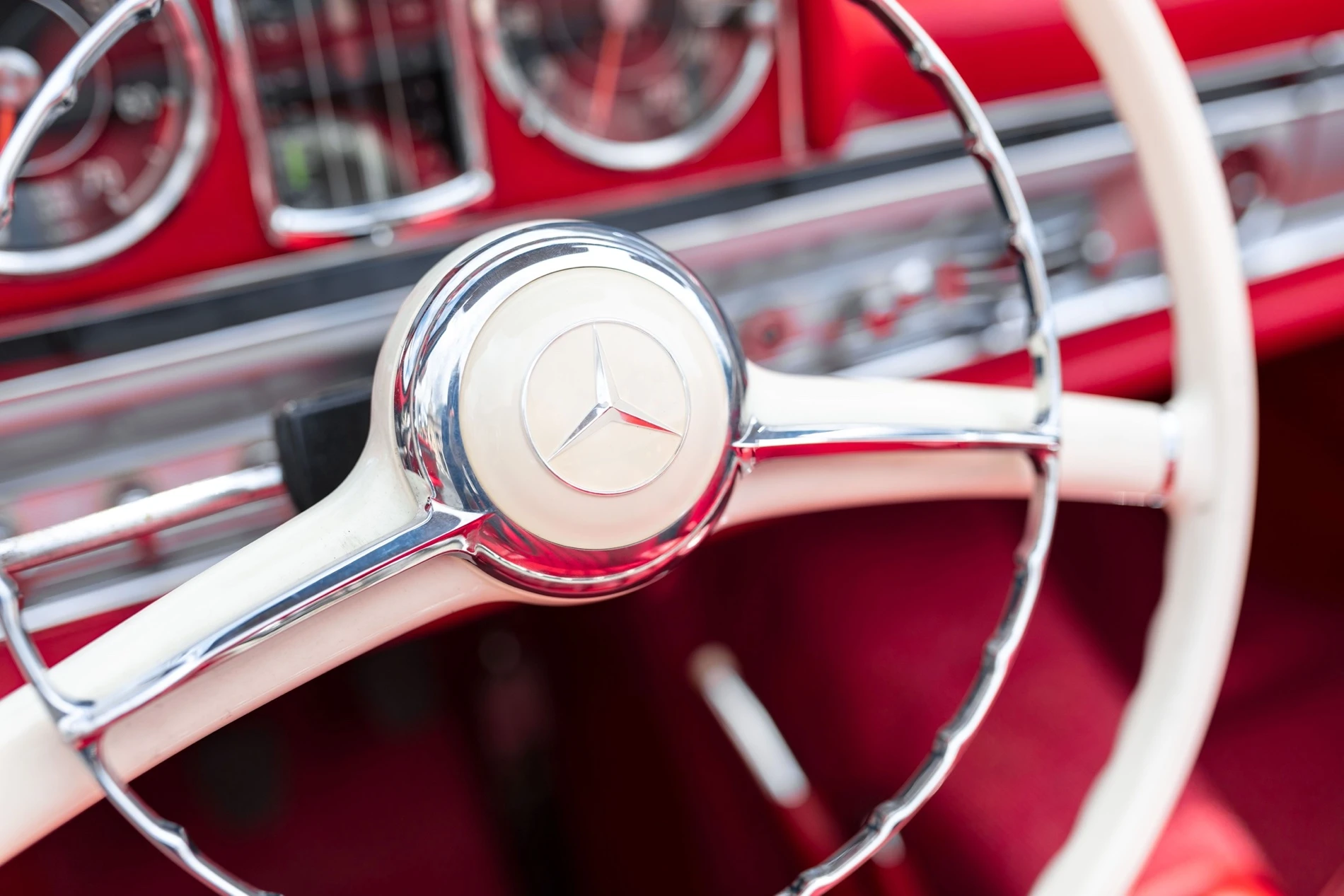 Mercedes-Benz-300SL-Raodster_17