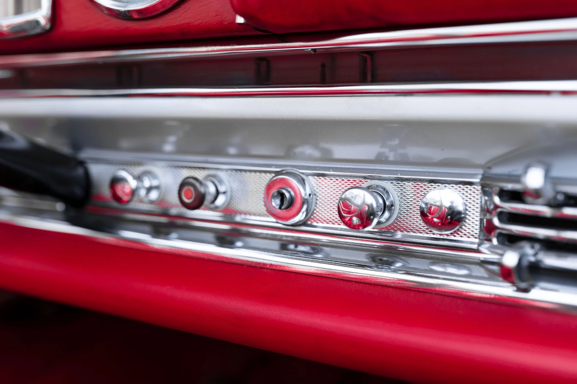 Mercedes-Benz-300SL-Raodster_19