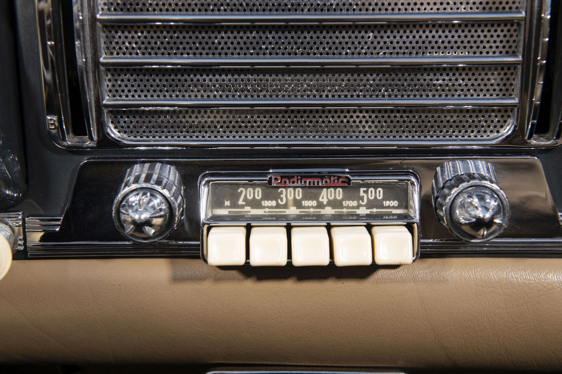 Peugeot_403_Cabriolet_DarlMat_20