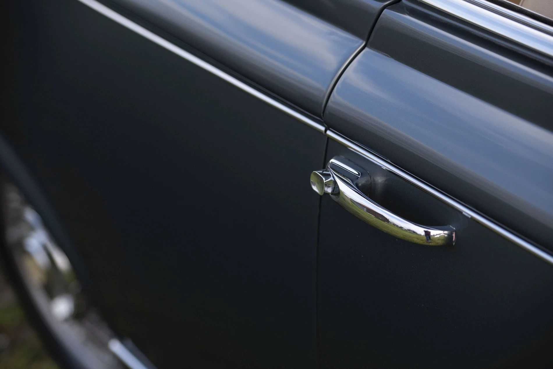 Peugeot_403_Cabriolet_DarlMat_45