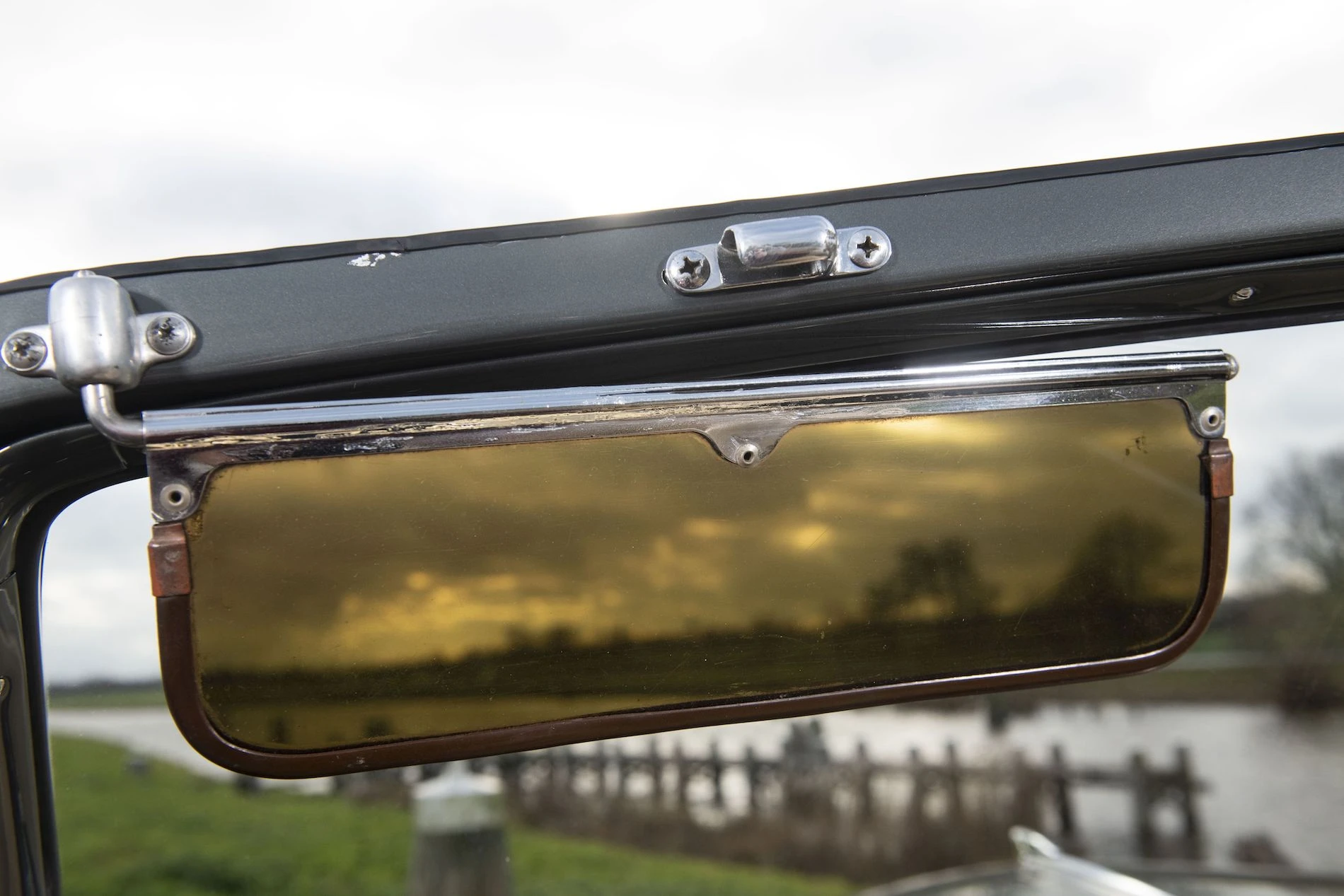 Peugeot_403_Cabriolet_DarlMat_50