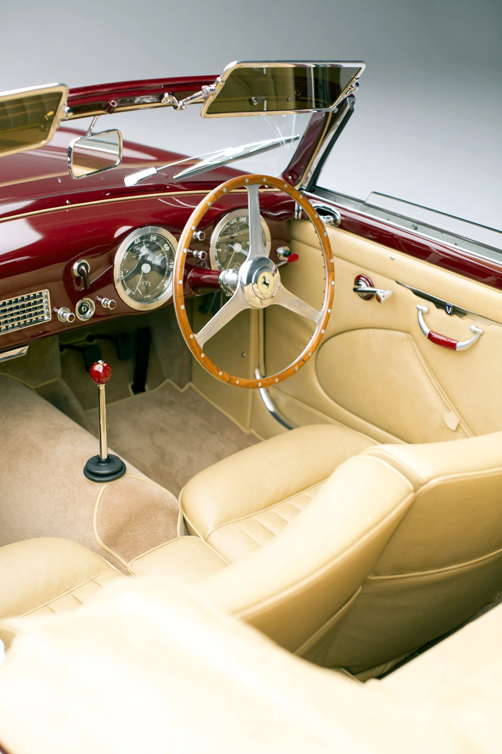 FERRARI-212-Inter-Cabriolet-Vignale_1952_2
