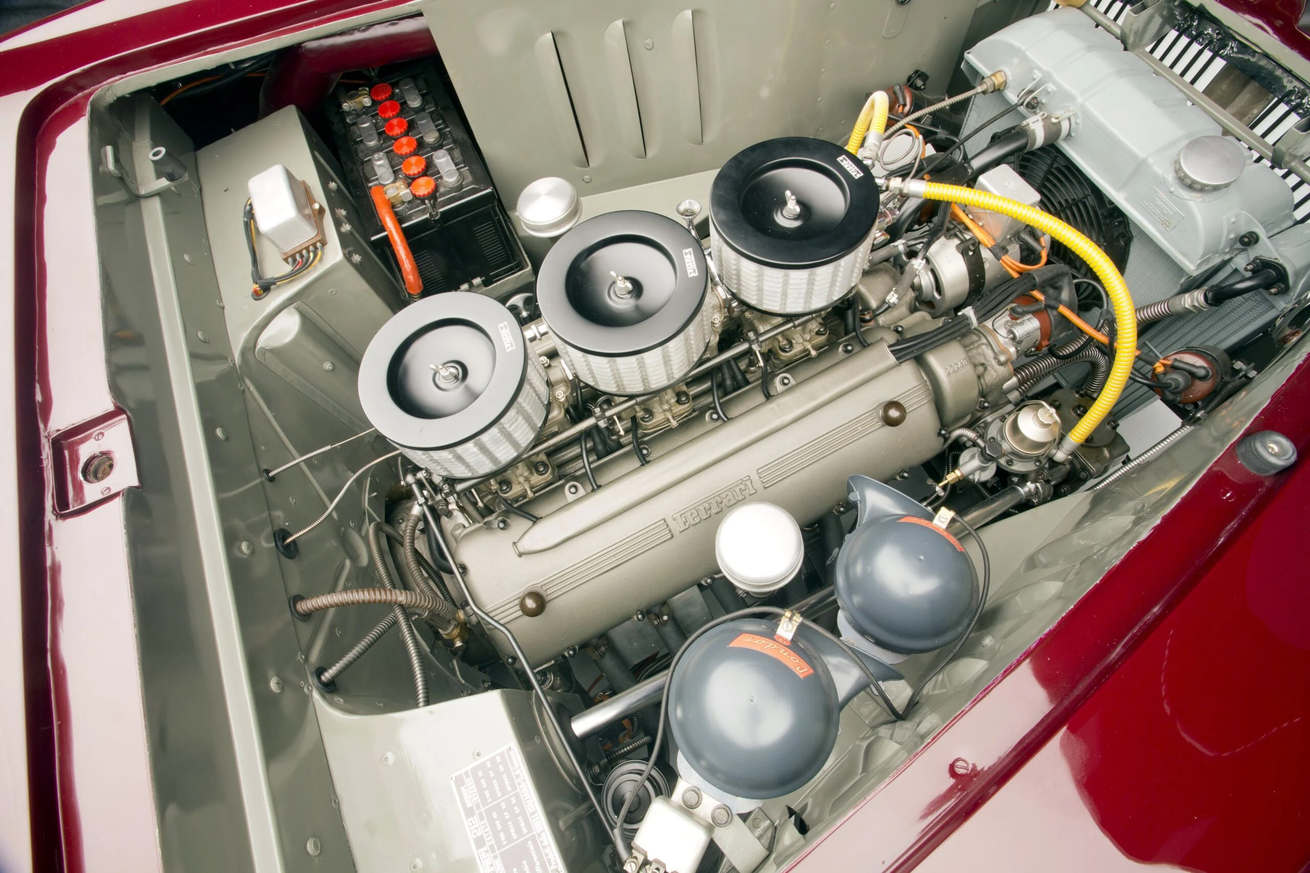 FERRARI-212-Inter-Cabriolet-Vignale_1952_4