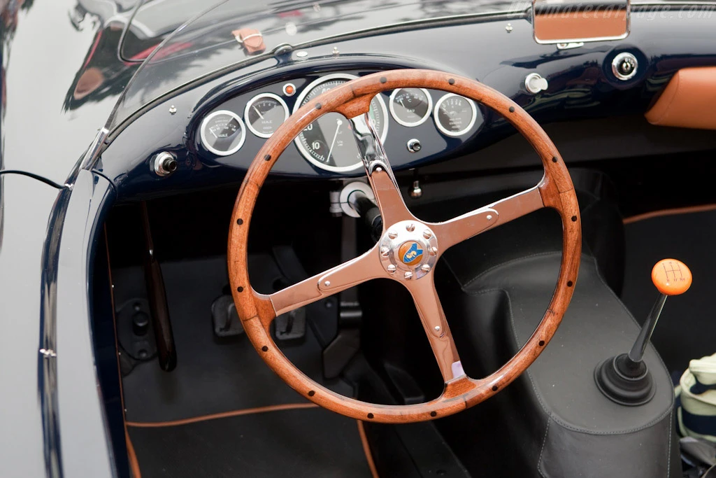 Siata-208-CS-Stabilimenti-Farina-Spyder-1953_02