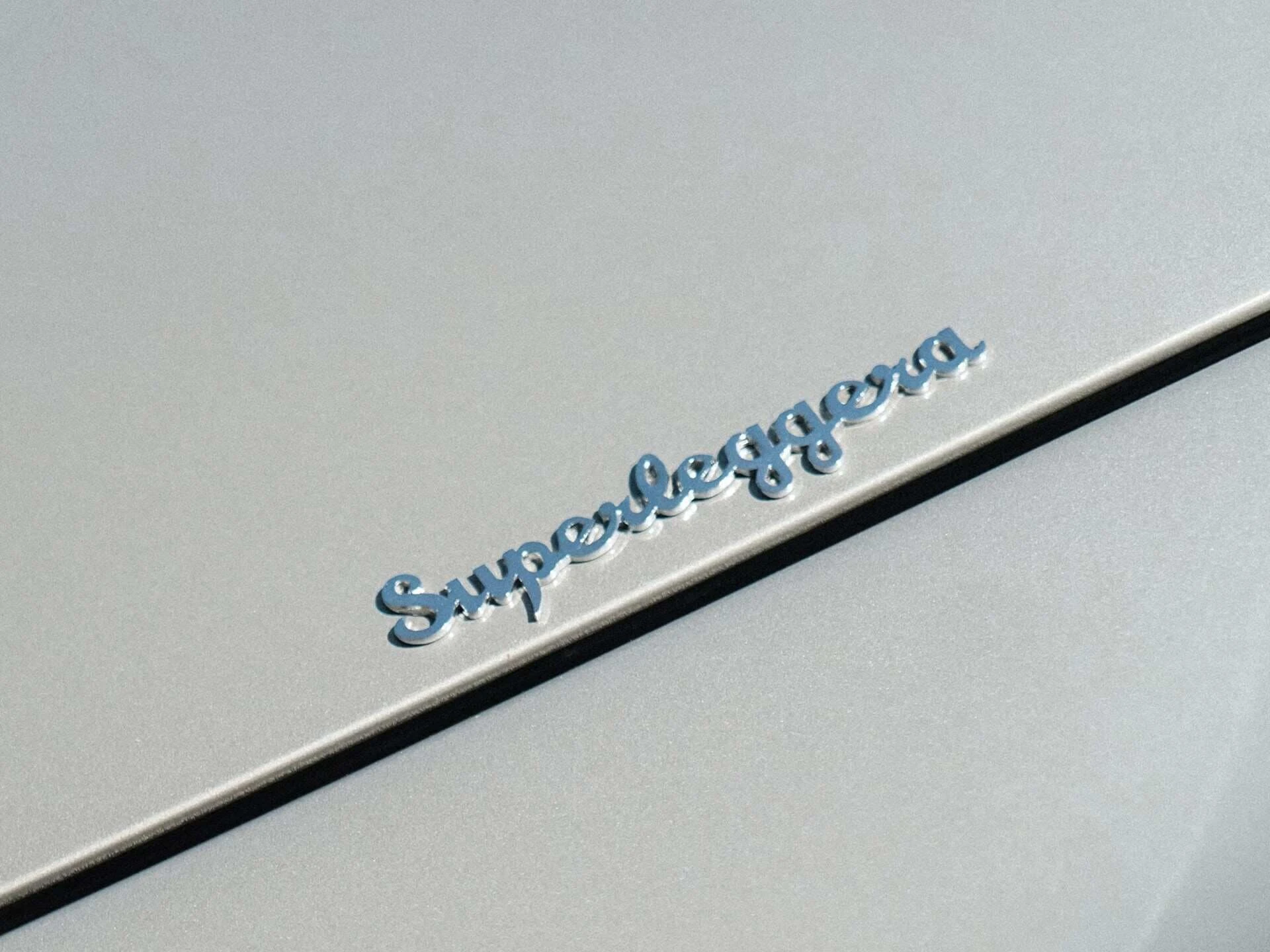 Aston-Martin-DB5-Shooting-Brake-by-Radford-1965_19