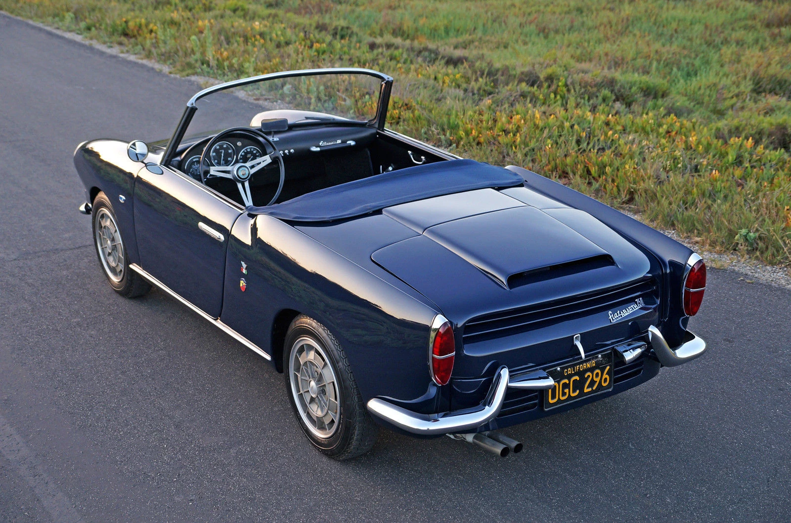 Fiat-Abarth-750-Spider-by-Allemano-1959_08