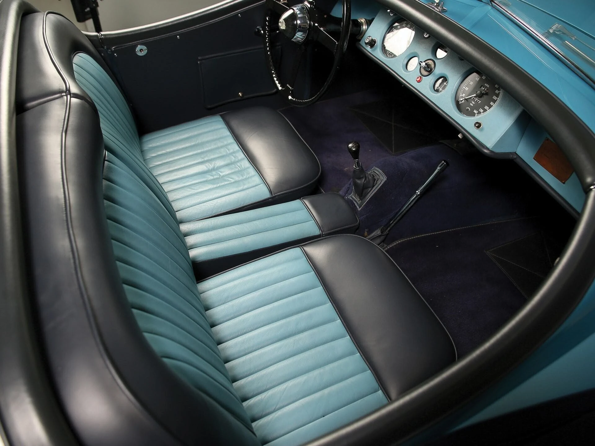 Jaguar-XK-120-Roadster-1949_09