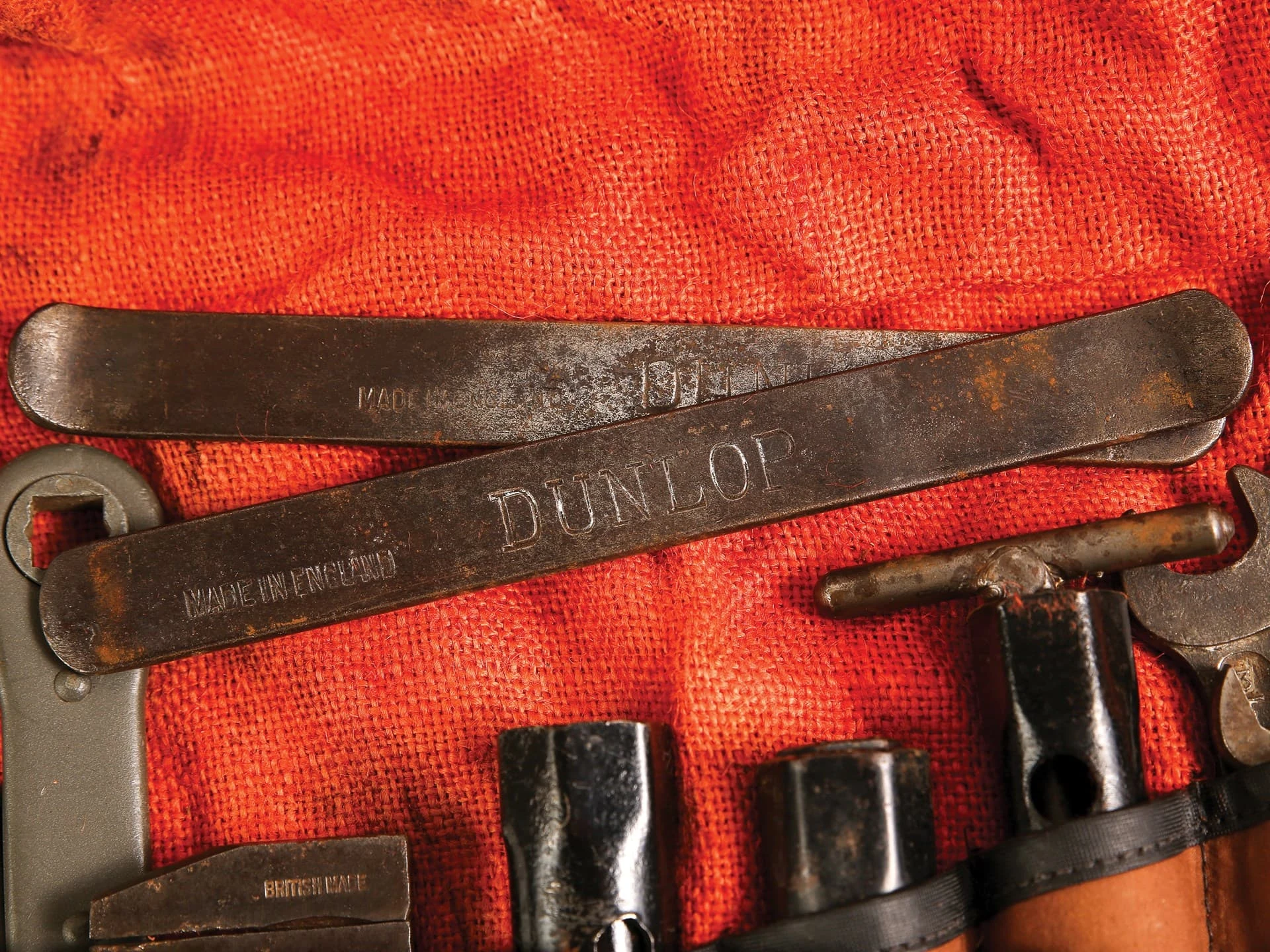 Jaguar-XK-120-Roadster-1949_24