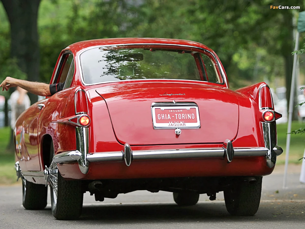 Jaguar-XK140-Ghia-Coupe-1956_02