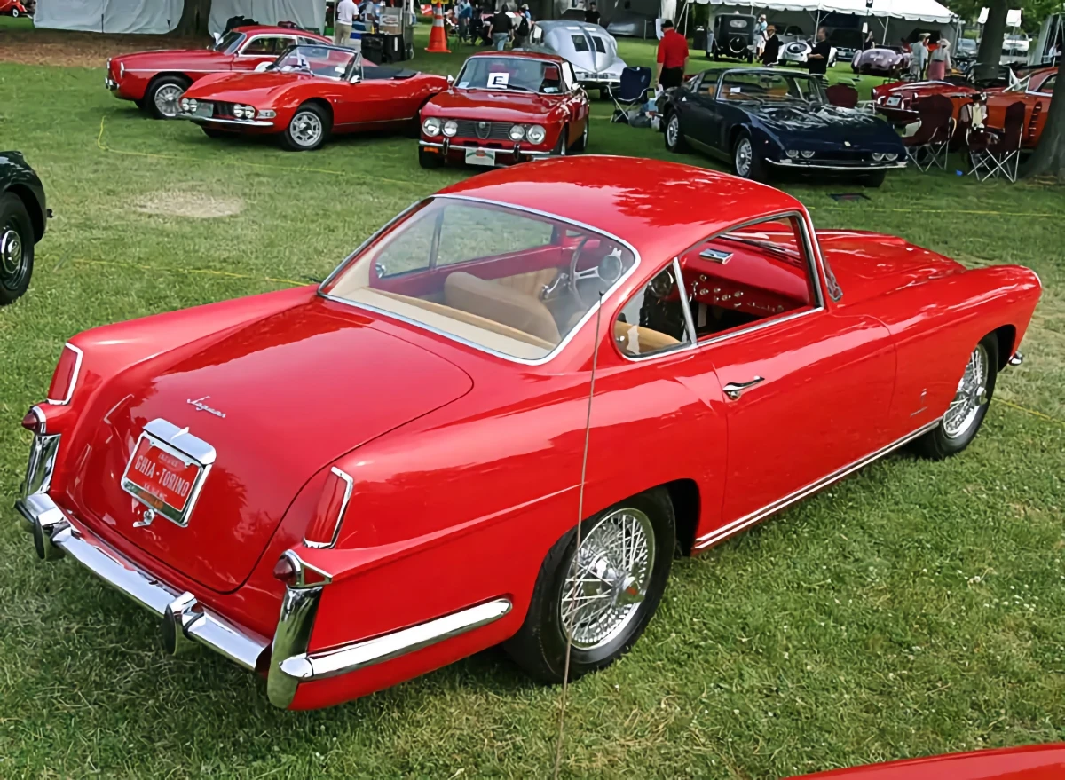 Jaguar-XK140-Ghia-Coupe-1956_03