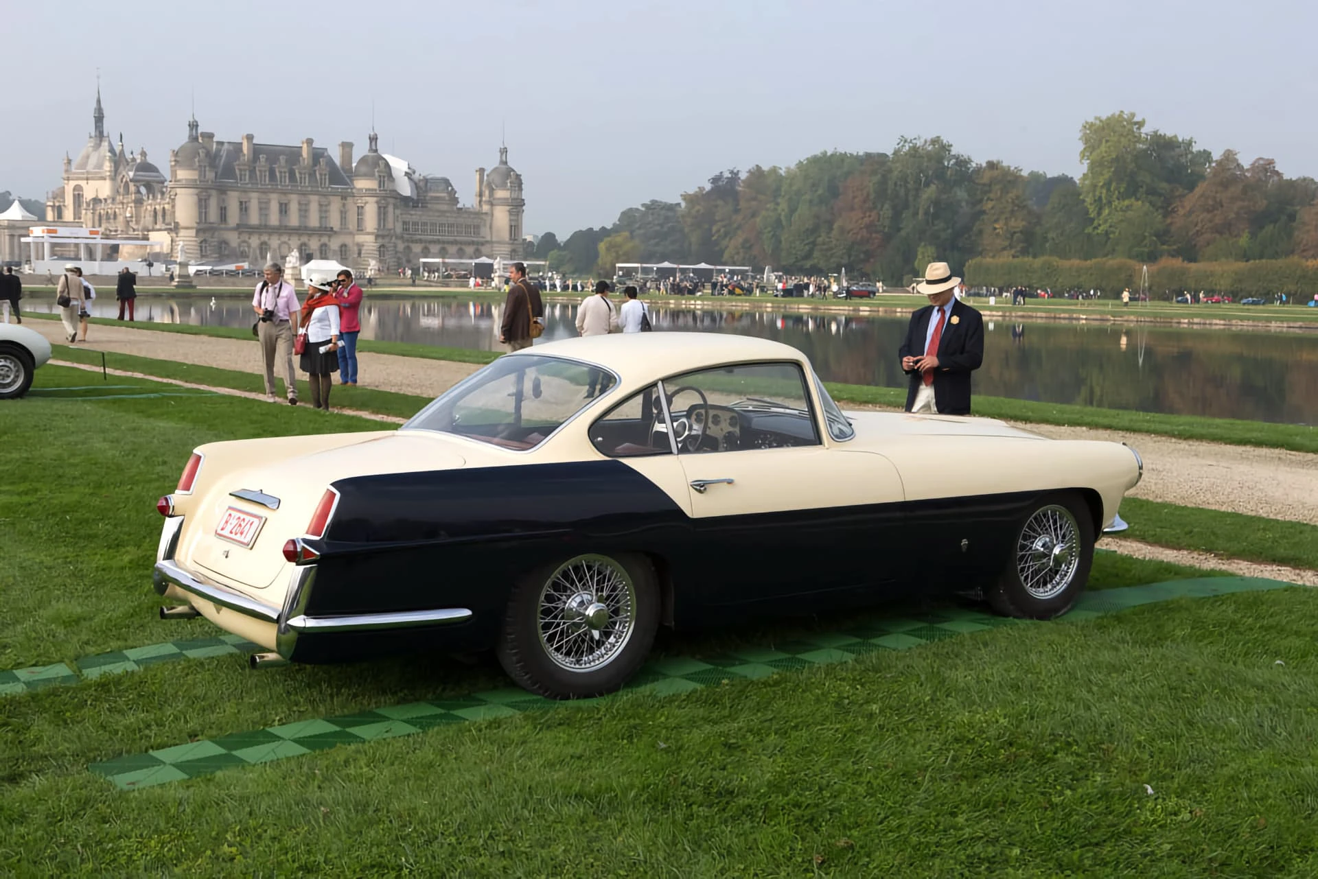 Jaguar-XK140-Ghia-Coupe-1956_10