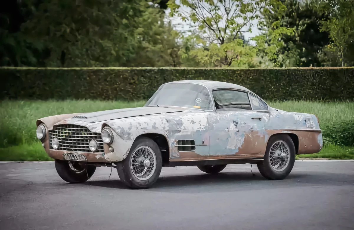 Jaguar-XK140-Ghia-Coupe-1956_11