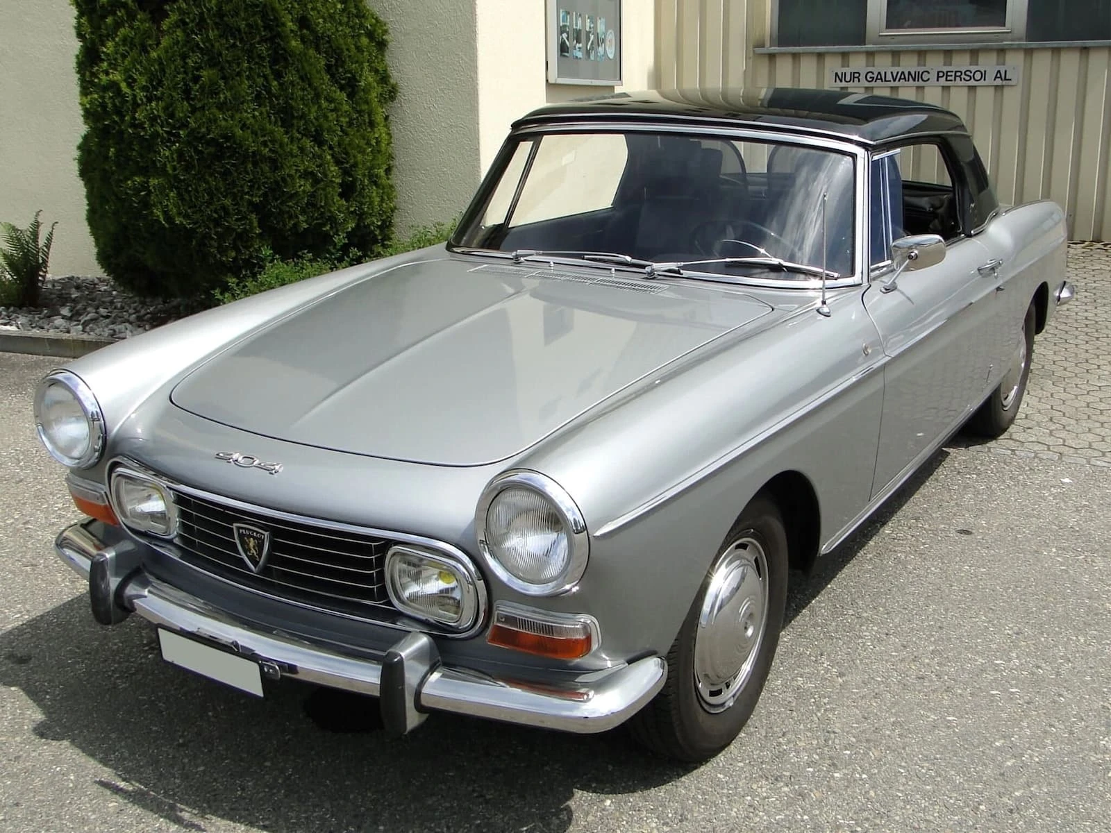 Peugeot-404-Cabriolet-1961_03