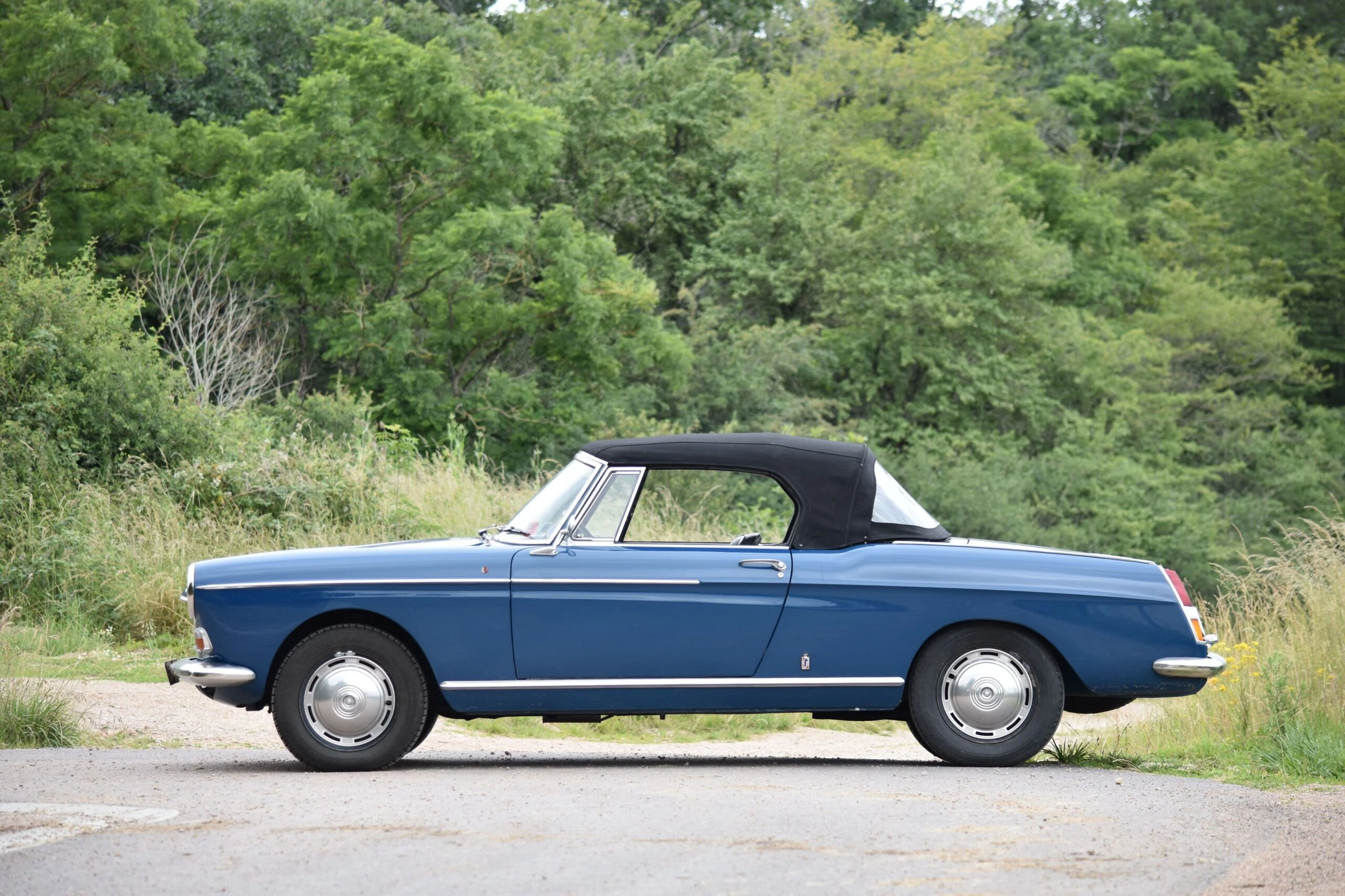 Peugeot-404-Cabriolet-1961_08