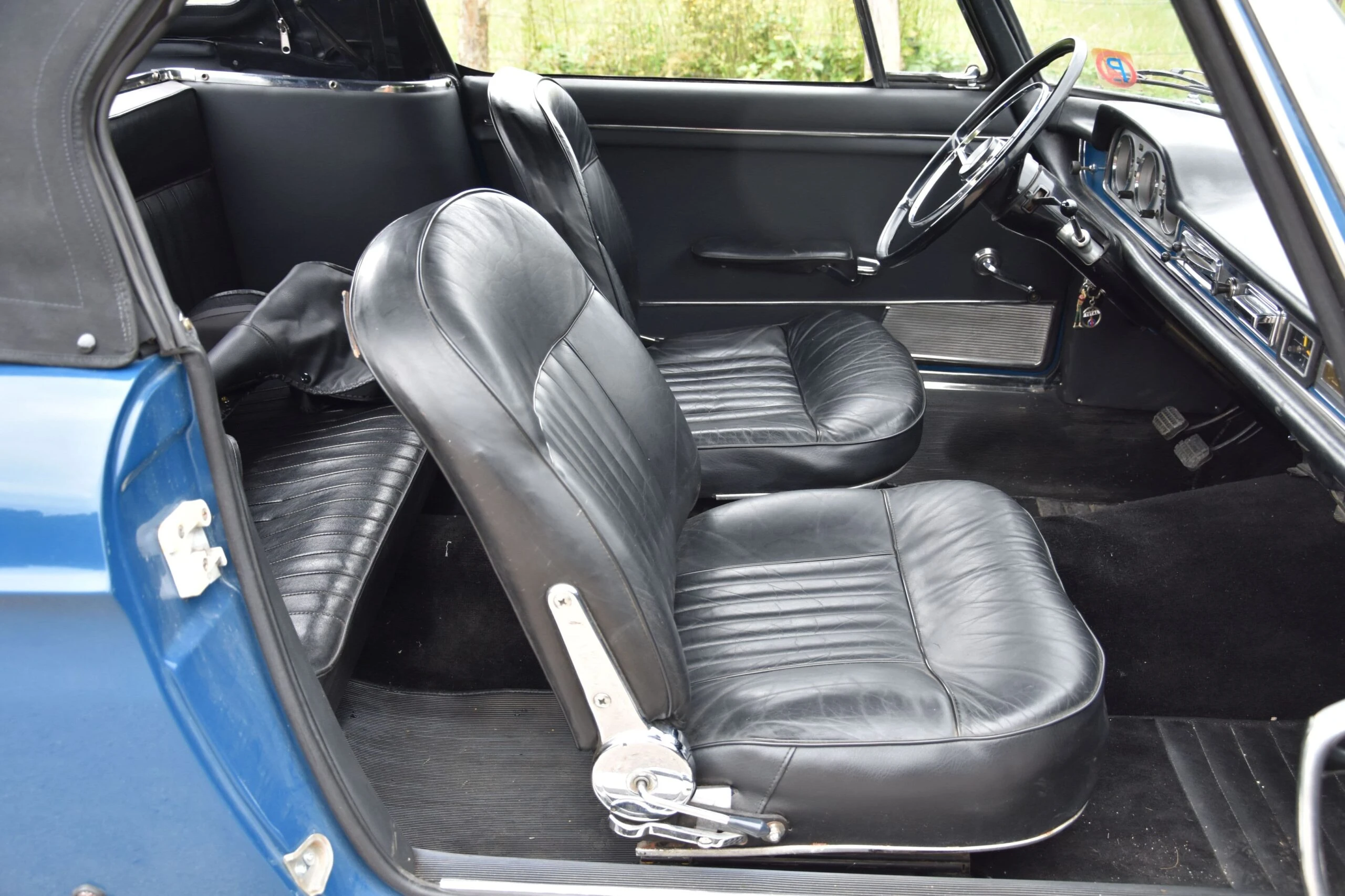 Peugeot-404-Cabriolet-1961_13