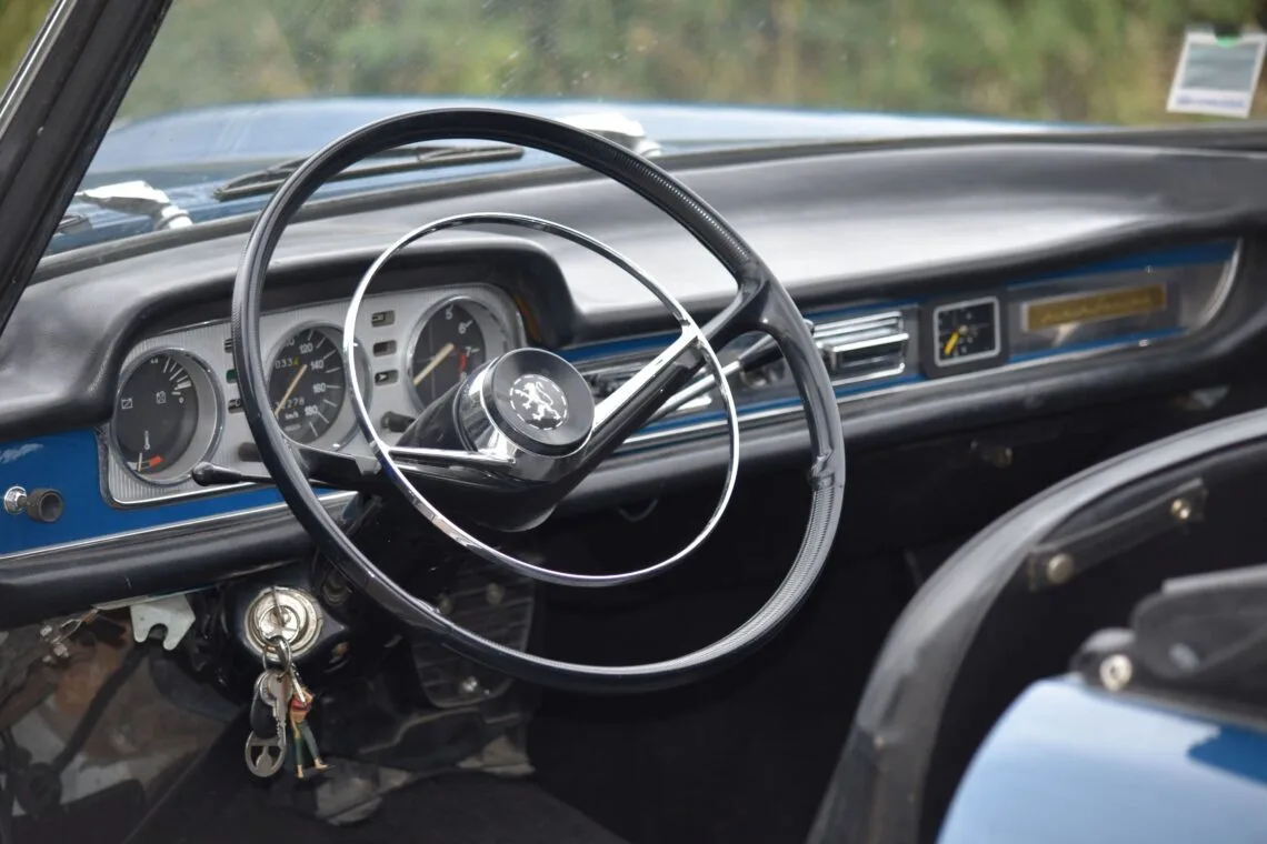 Peugeot-404-Cabriolet-1961_14