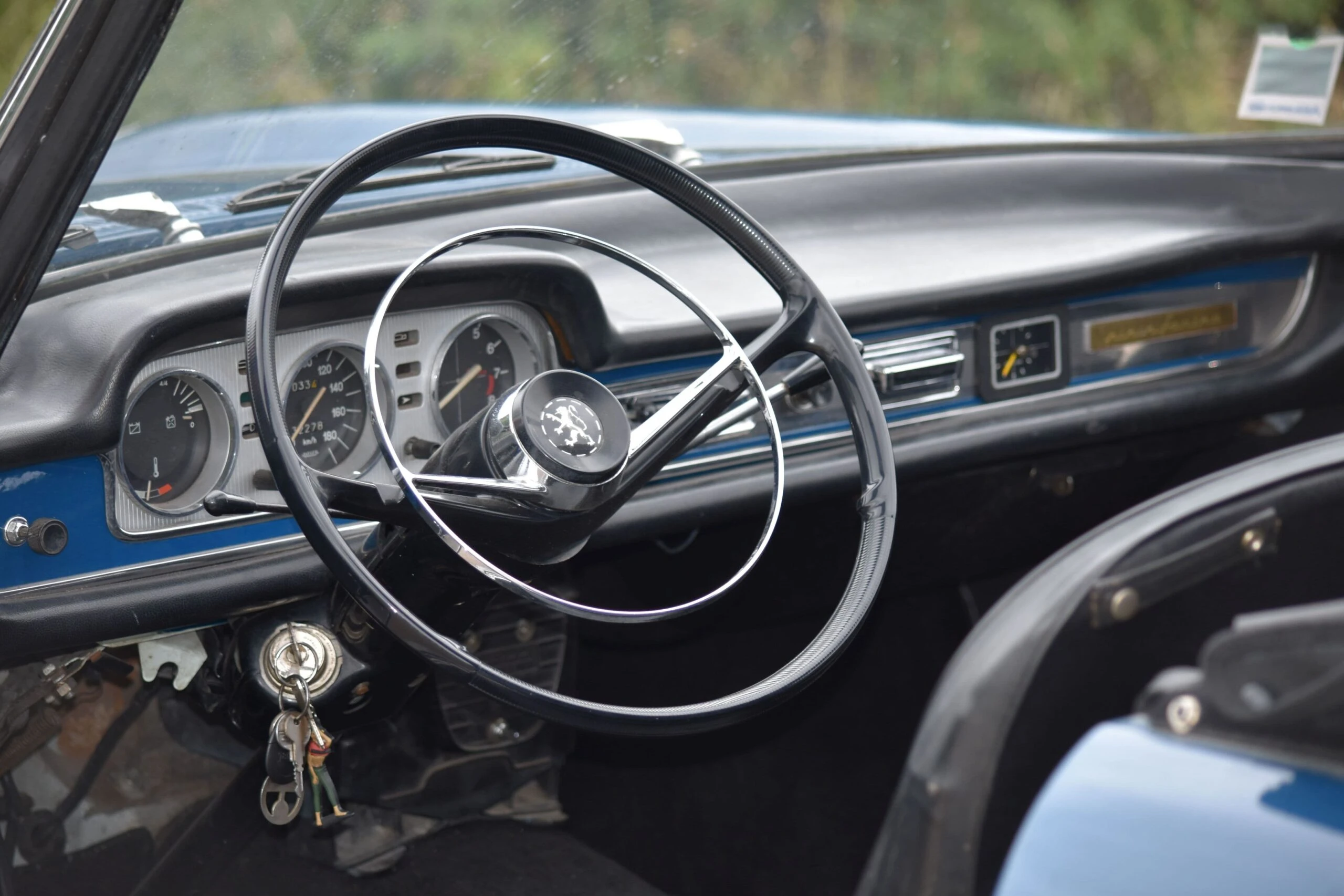 Peugeot-404-Cabriolet-1961_14