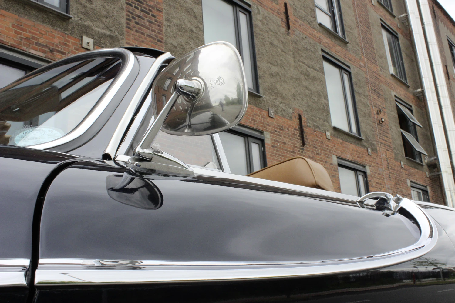 Volvo-1800E-cab-Volvoville-by-Schmidt-1970_11