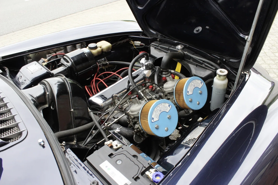 Volvo-1800E-cab-Volvoville-by-Schmidt-1970_12