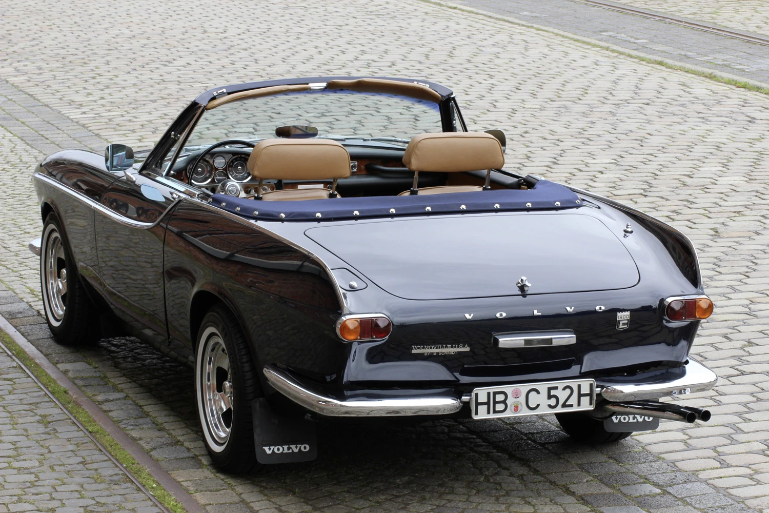 Volvo-1800E-cab-Volvoville-by-Schmidt-1970_2