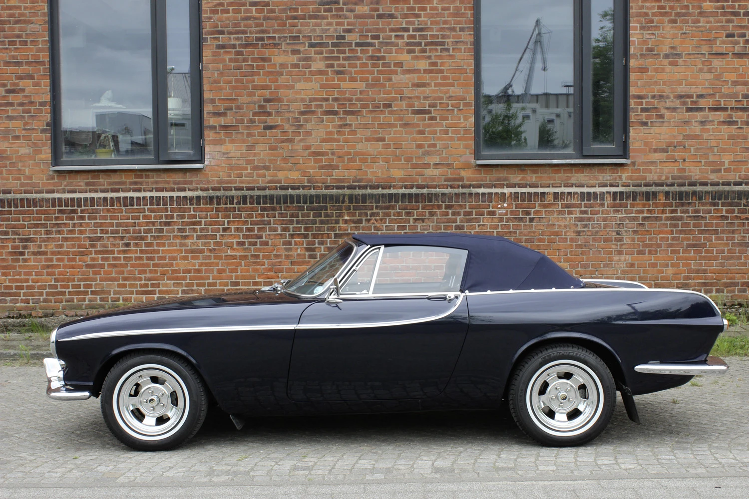 Volvo-1800E-cab-Volvoville-by-Schmidt-1970_22