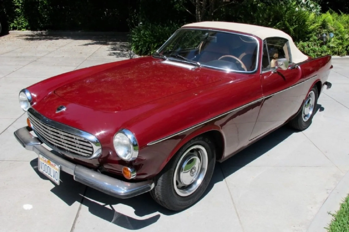 Volvo-1800S-cab-Volvoville-1968_4