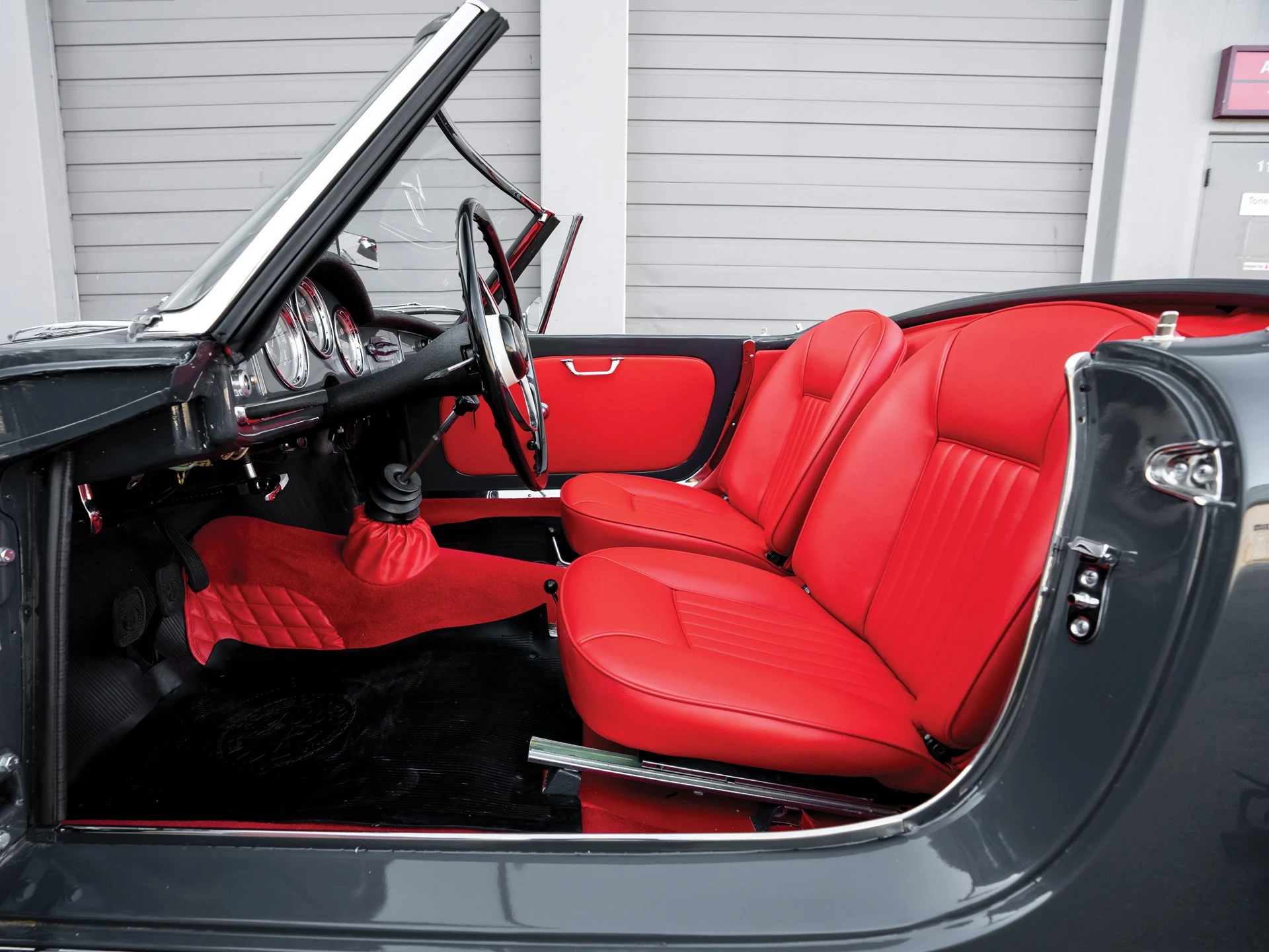 Alfa Romeo Giulietta Spider Veloce Pinin Farina - 1959_06