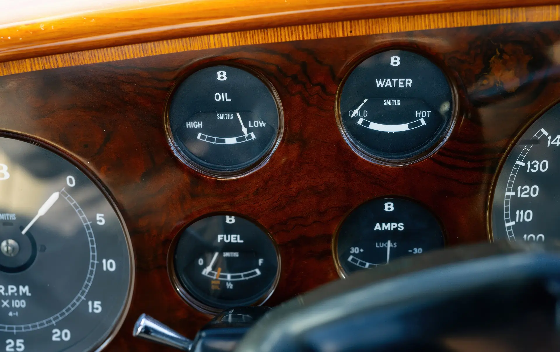 Bentley S1 Continental Drophead Coupe (Park Ward) 1959-25