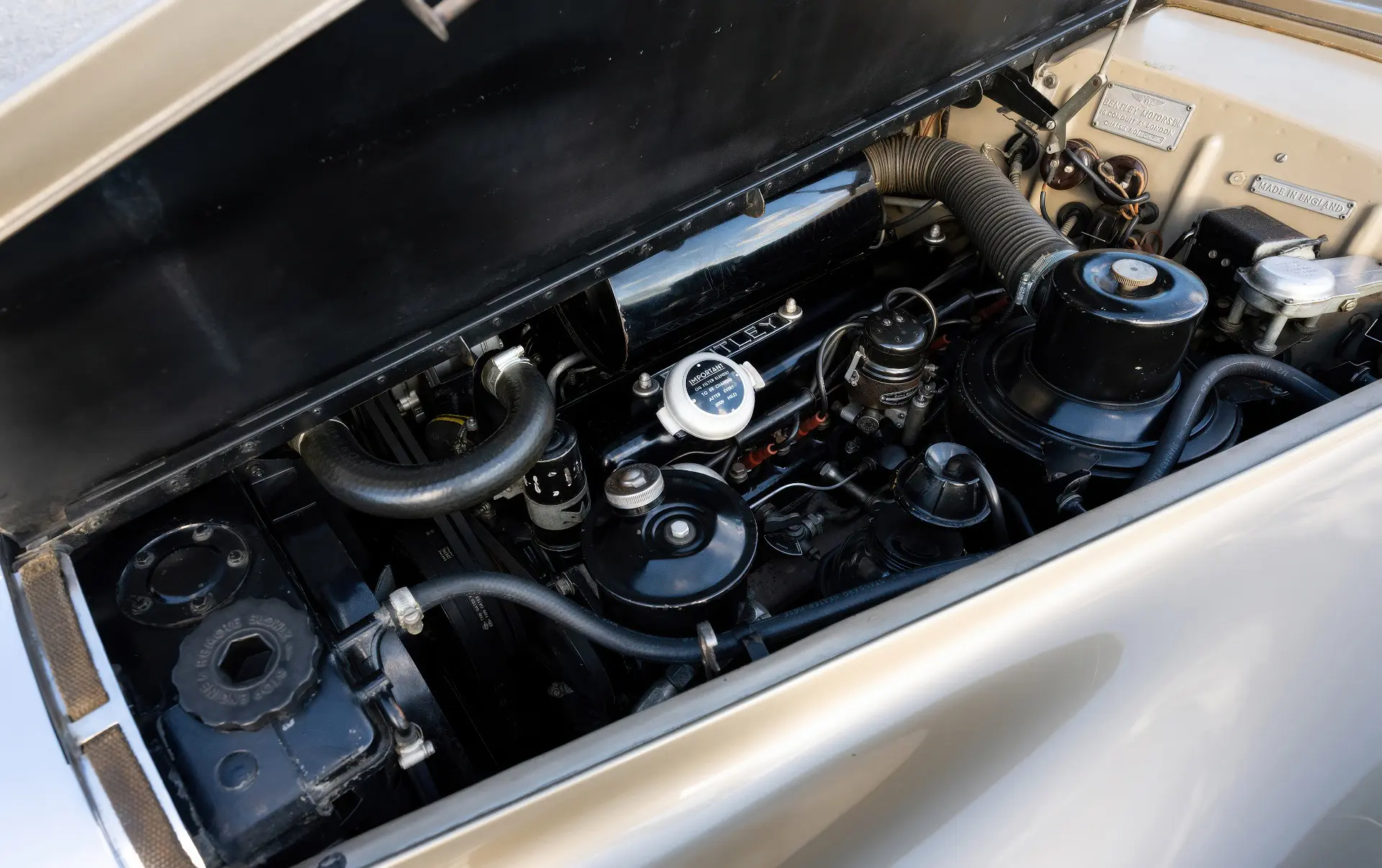 Bentley S1 Continental Drophead Coupe (Park Ward) 1959-38