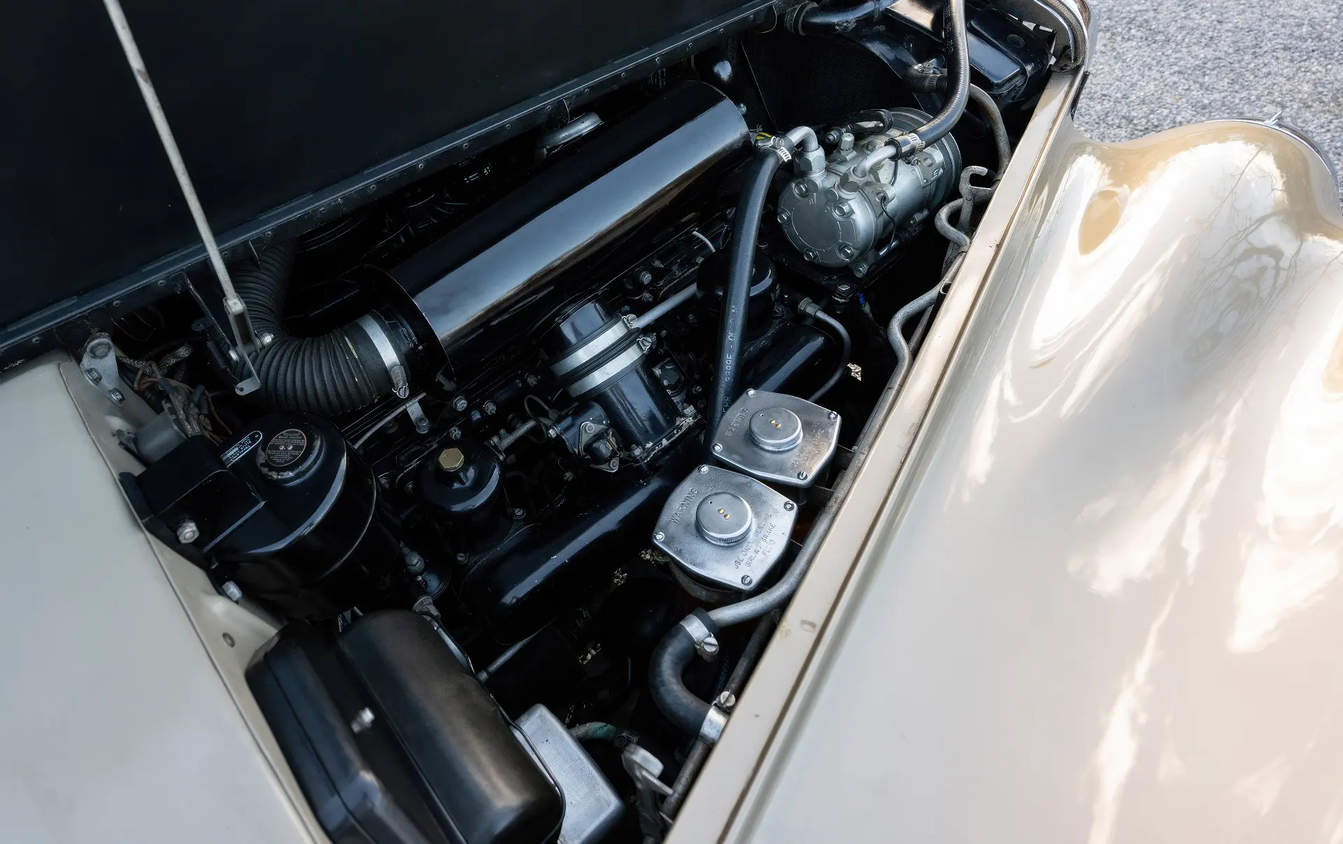 Bentley S1 Continental Drophead Coupe (Park Ward) 1959-40