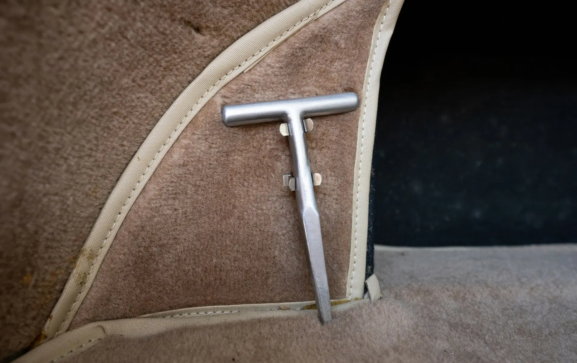 Bentley S1 Continental Drophead Coupe (Park Ward) 1959-48