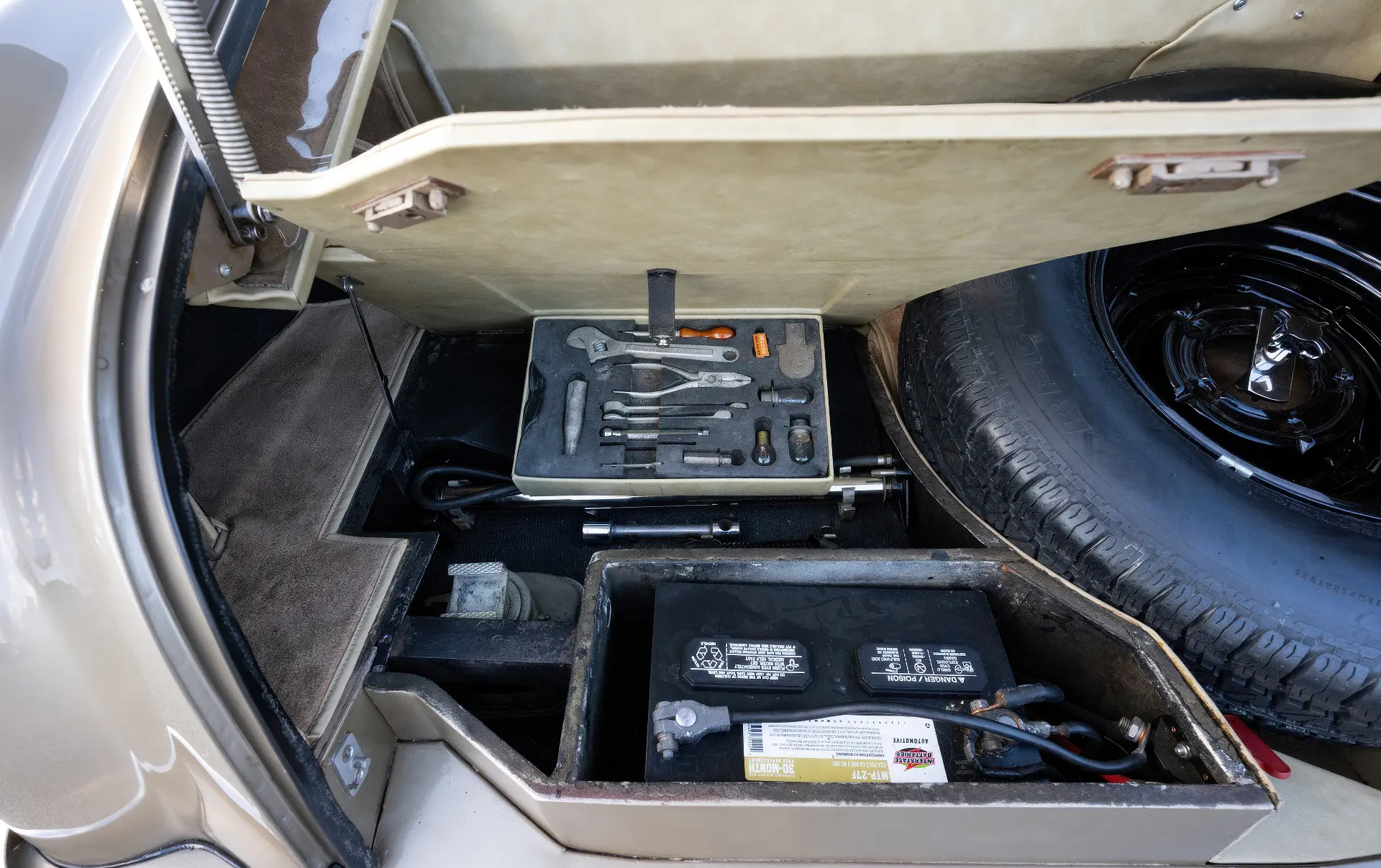 Bentley S1 Continental Drophead Coupe (Park Ward) 1959-49