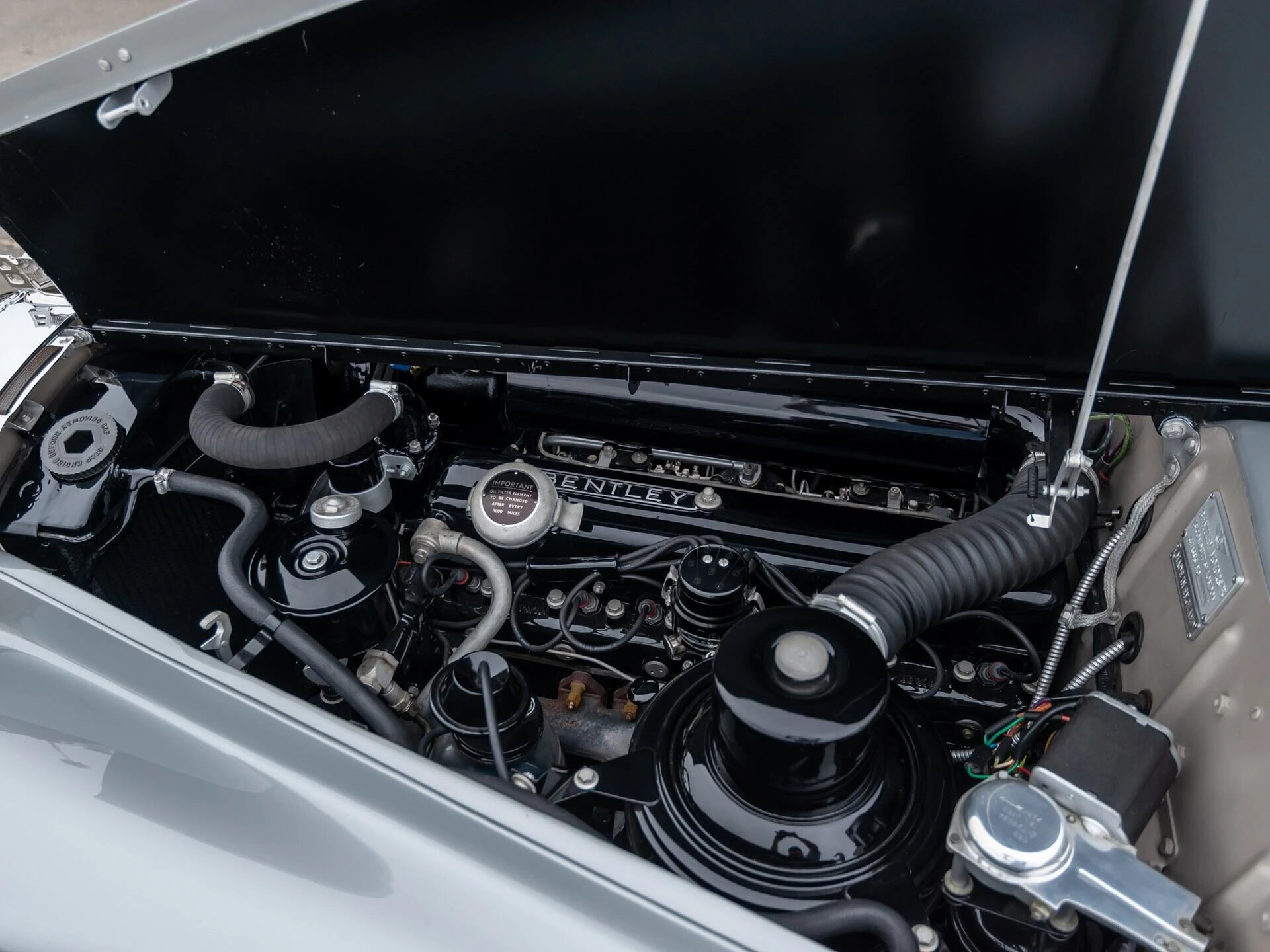 Bentley S1 Continental Drophead Coupe by Park Ward - 1958_03