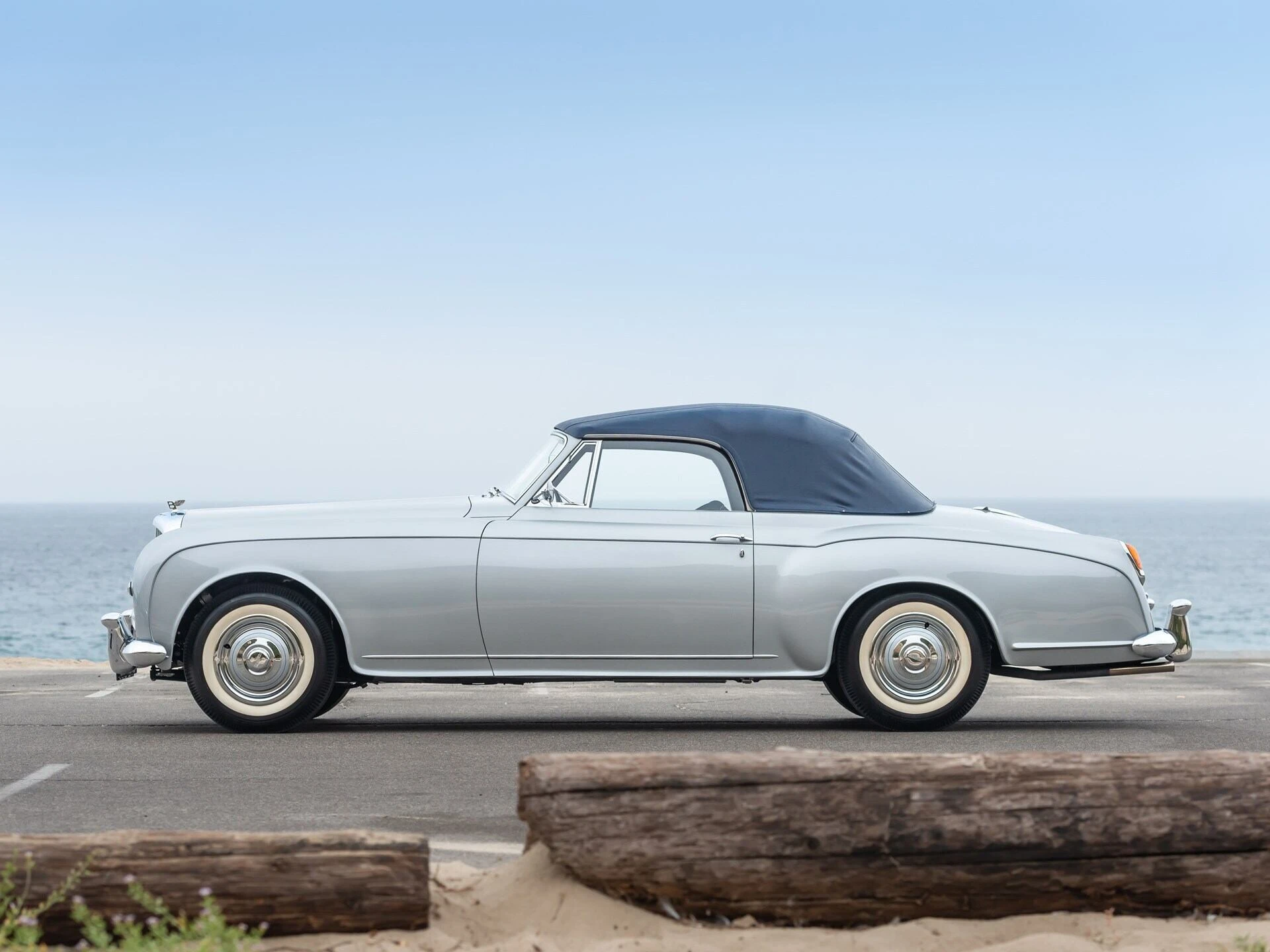 Bentley S1 Continental Drophead Coupe by Park Ward - 1958_05
