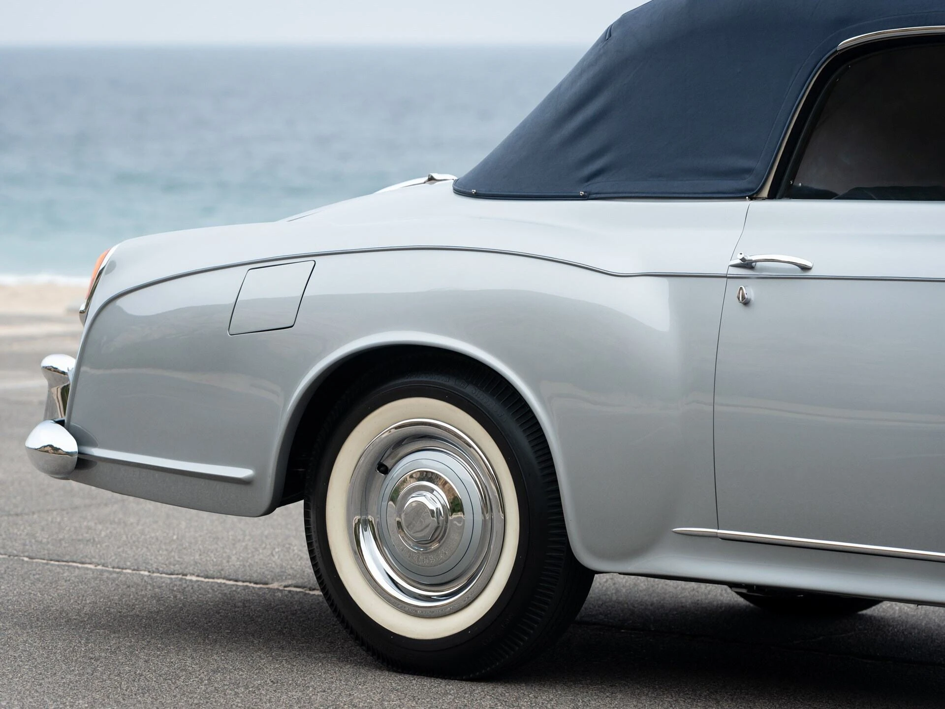 Bentley S1 Continental Drophead Coupe by Park Ward - 1958_38