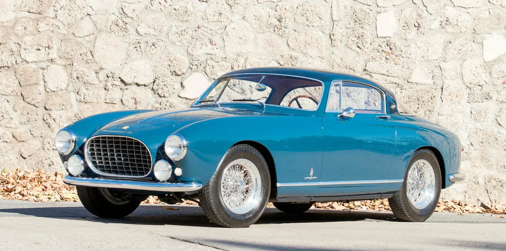 Ferrari-250-Europa-GT-Alu-par-Pinin-Farina-1955_banner