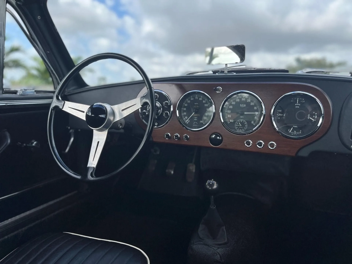 Aston Martin DB2 Coupe 1951 04
