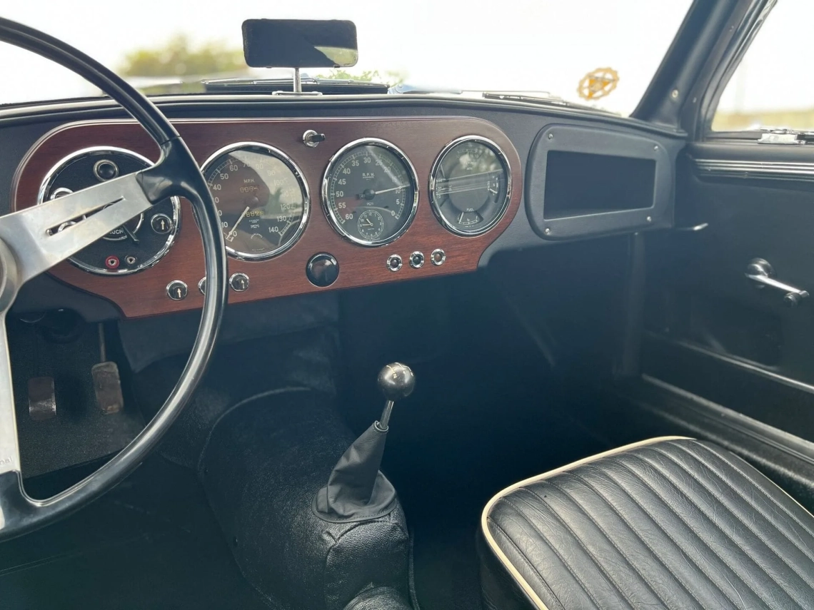Aston Martin DB2 Coupe 1951 31