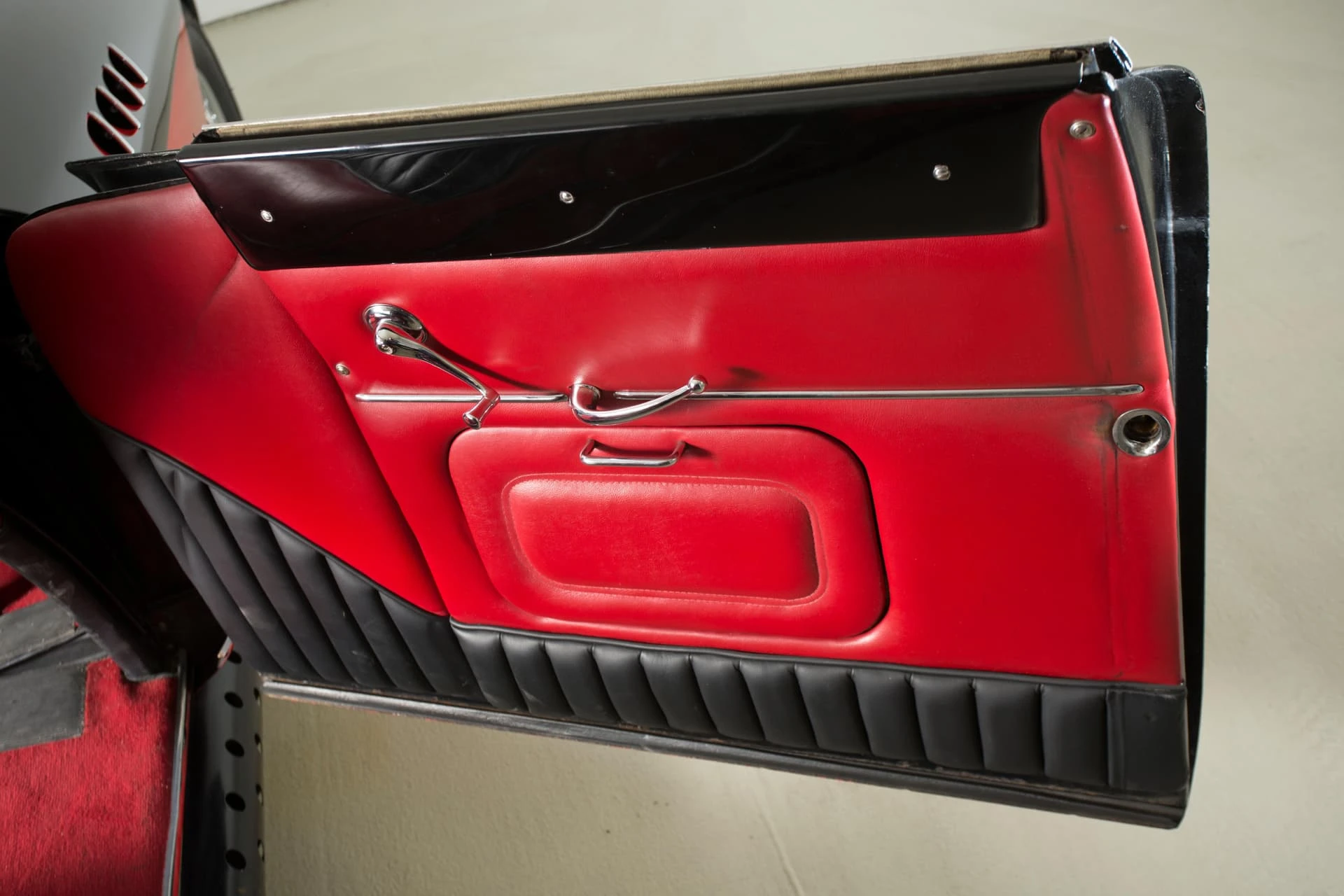 Bugatti-Type-101-Coupe-Antem-1950-56